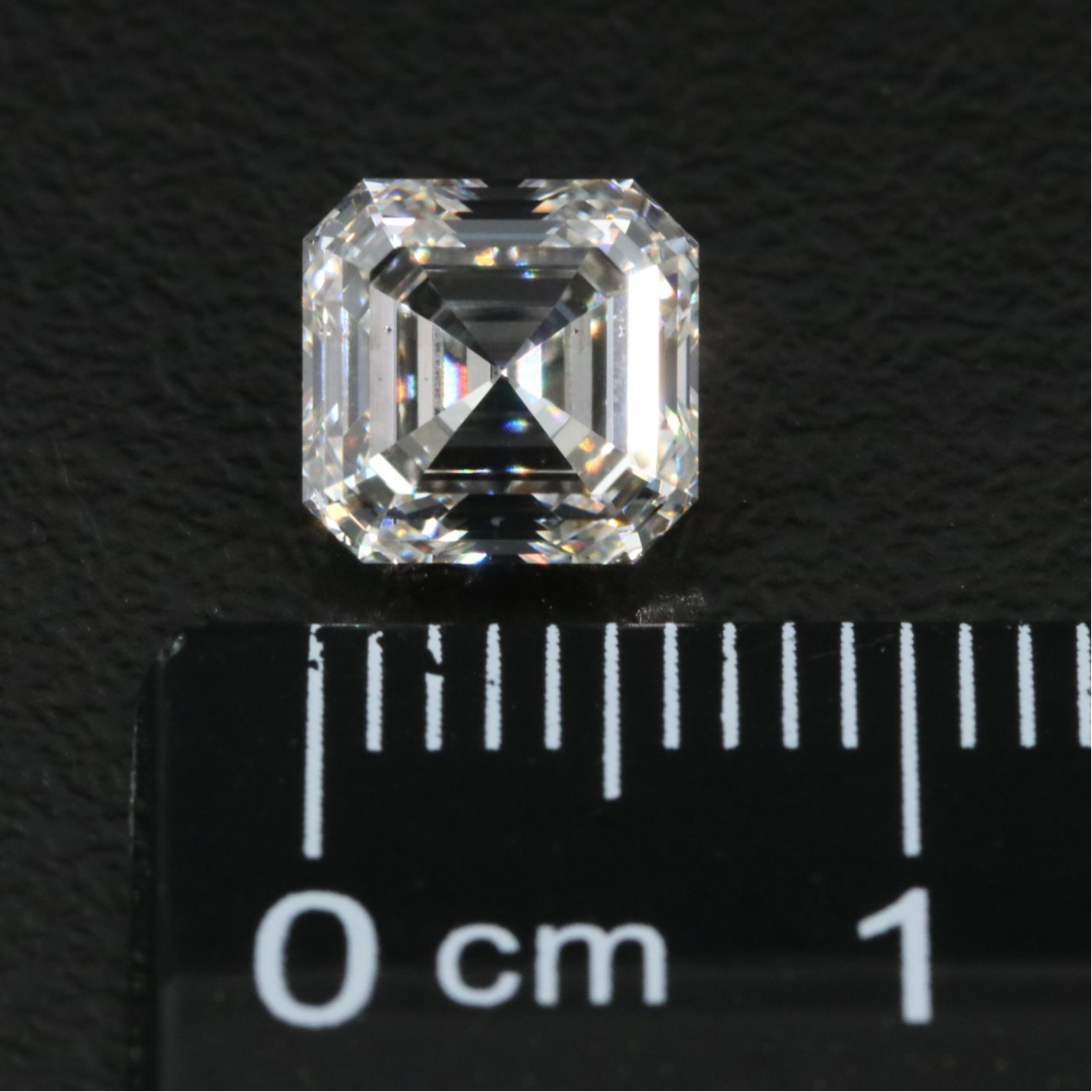 Loose 1.76 CT Lab Grown Diamond with IGI Report