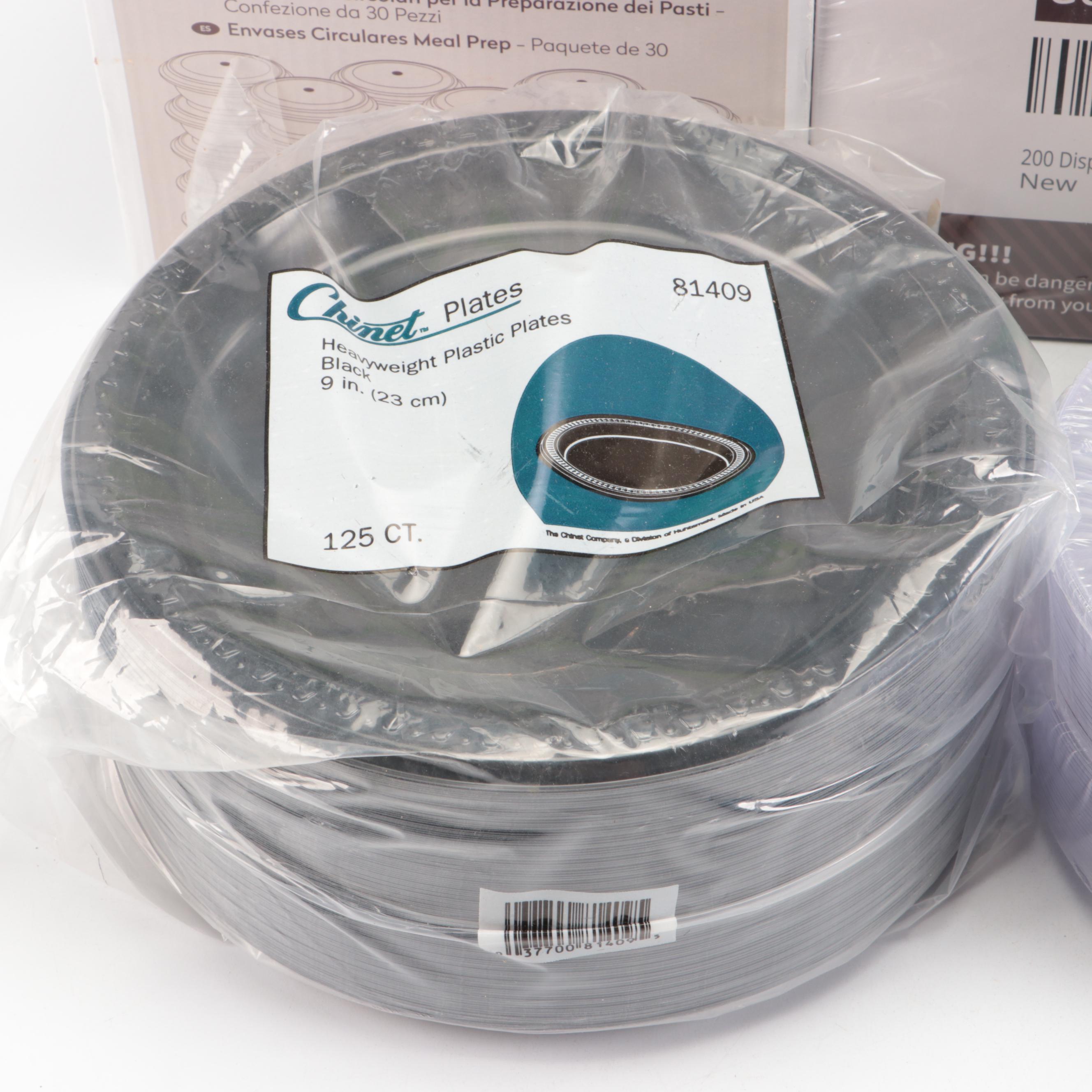 Disposable Plates with Other Party Supplies