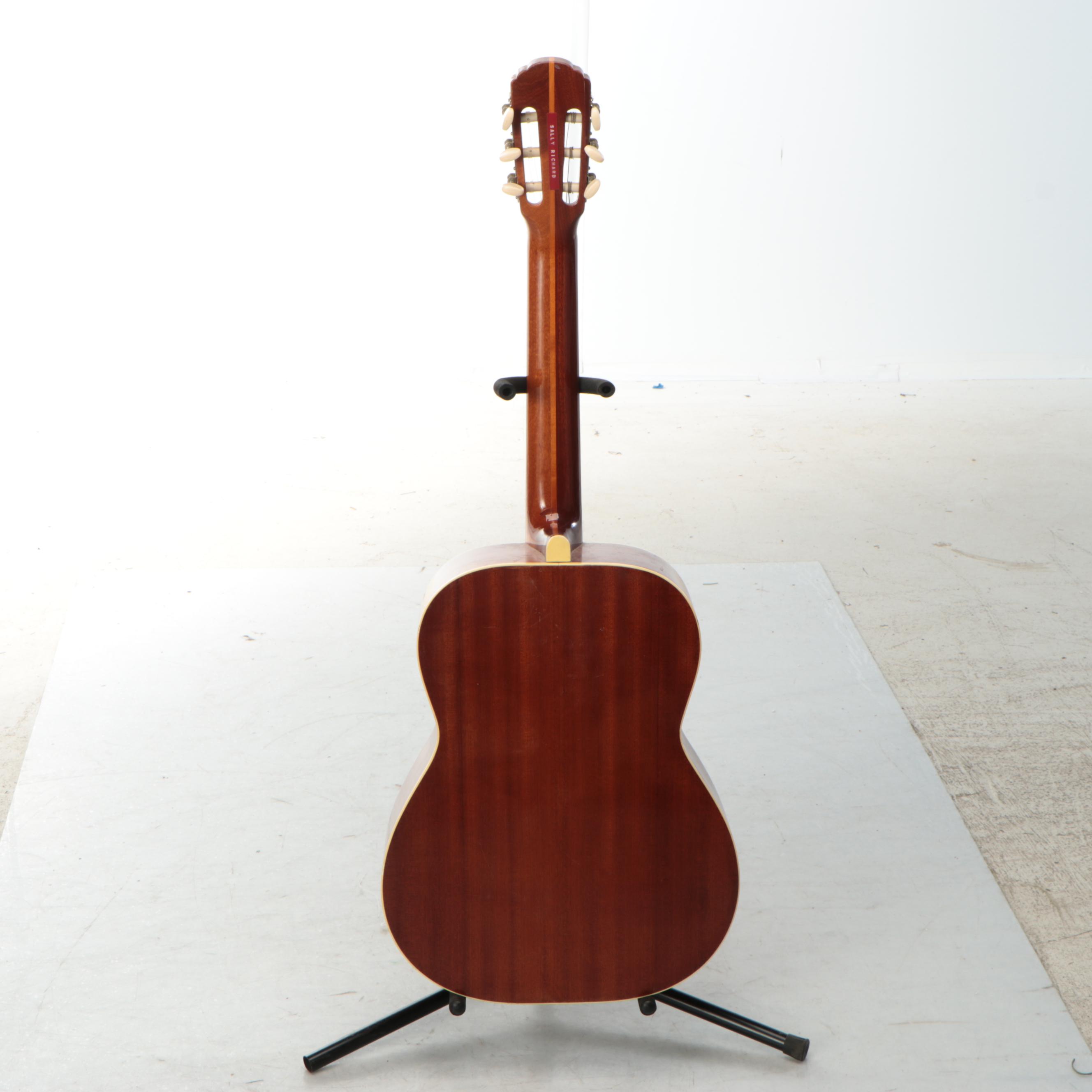 España Spruce Top and Mahogany Classical Acoustic Guitar