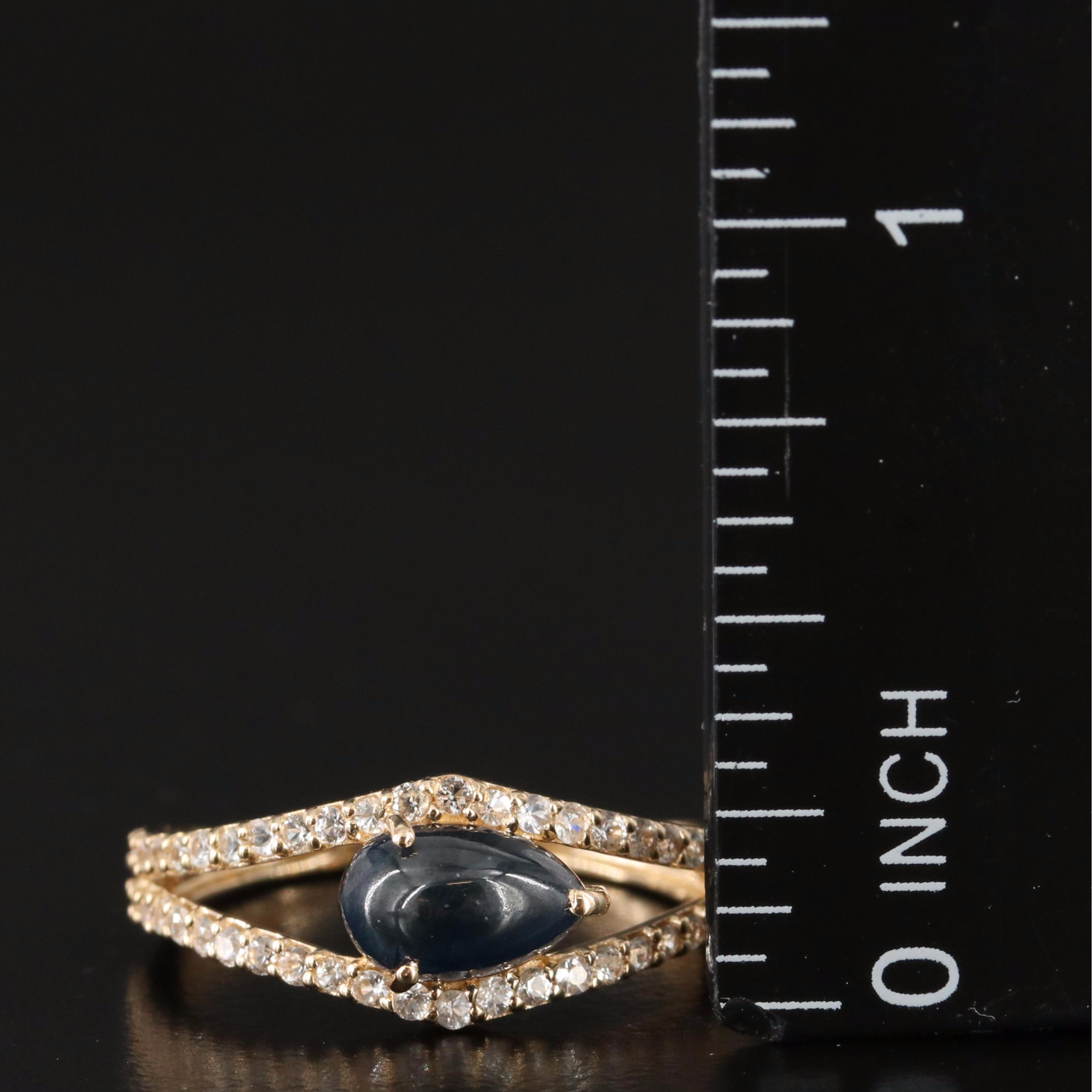 14K 2.00 CT Sapphire and White Sapphire Ring