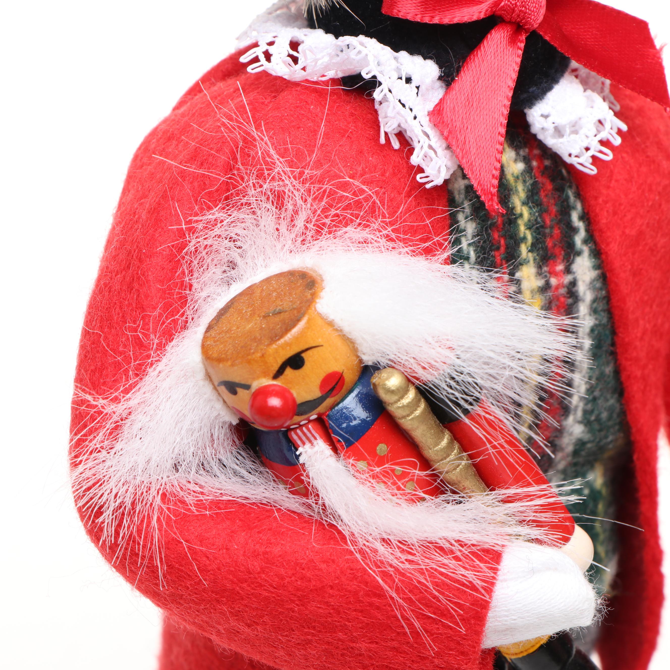 Byers' Choice "The Carolers" Christmas Figurines, Late 20th/Early 21st C.