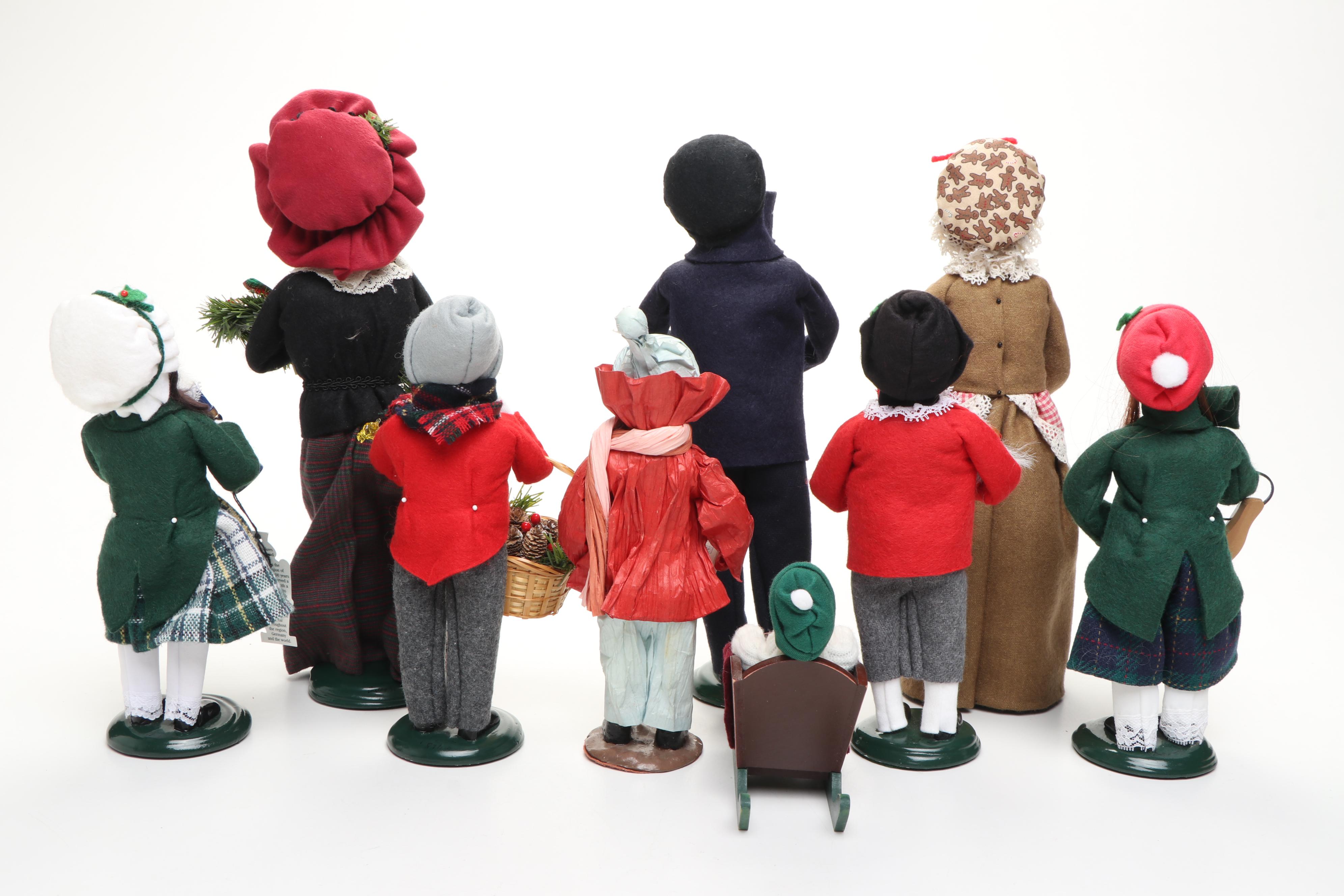 Byers' Choice "The Carolers" Christmas Figurines, Late 20th/Early 21st C.