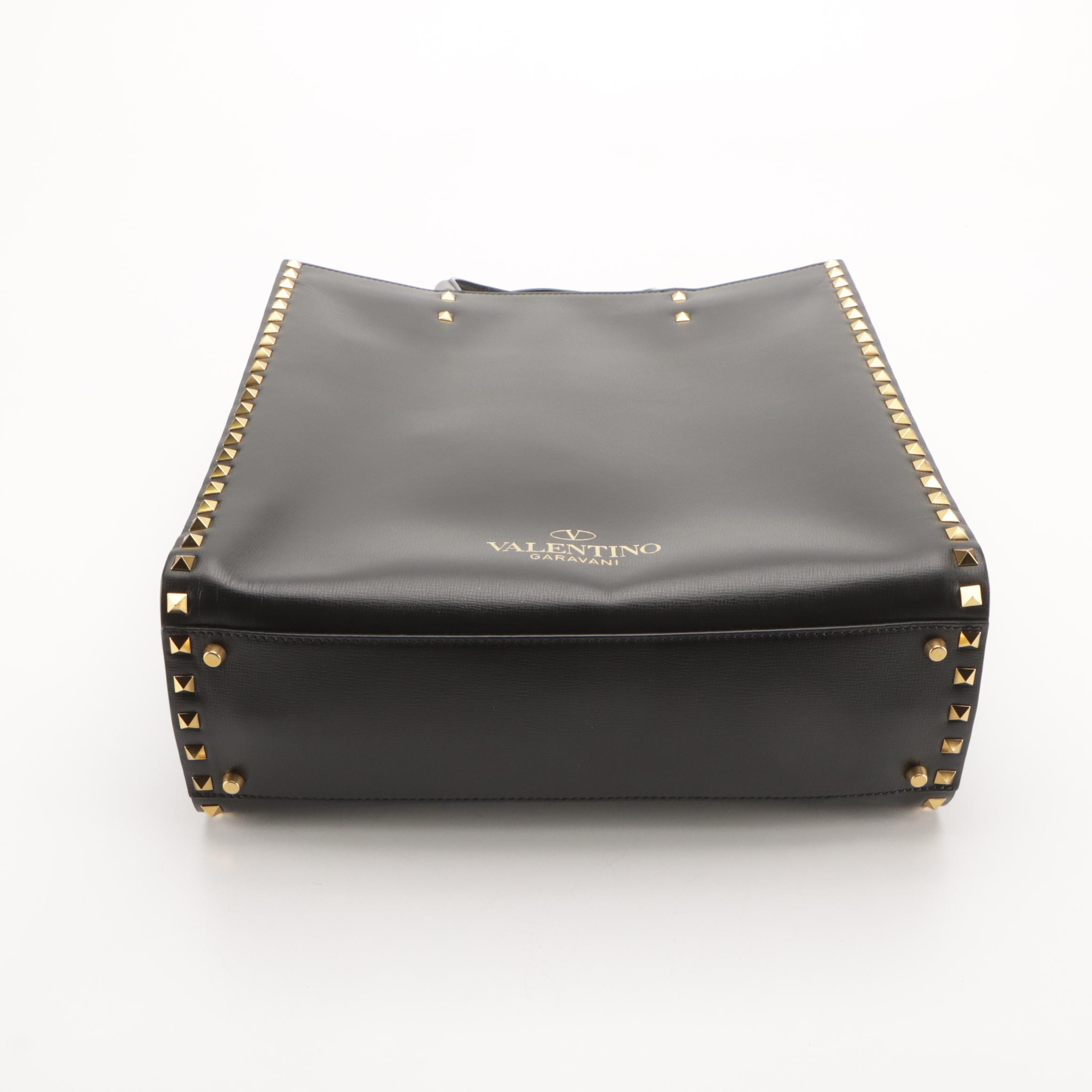 Valentino Garavani Rockstud Alcove Two-Way Tote in Black Grained Calfskin