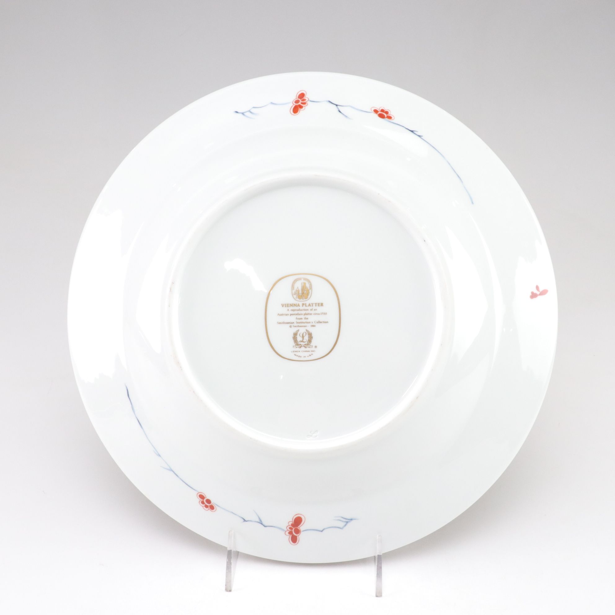 Lenox Smithsonian "Saxony" Vase, "Liverpool" Teapot and "Vienna" Platter