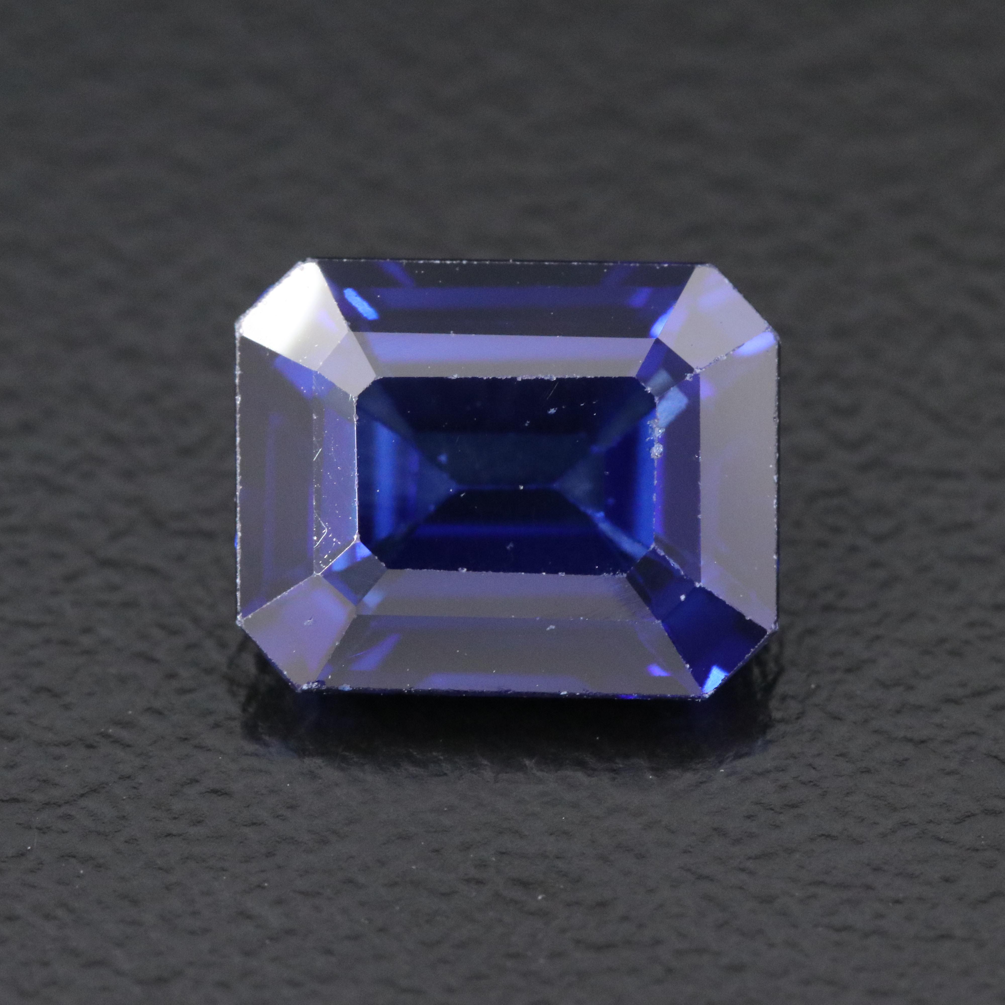 Loose 4.06 CT Lab Grown Sapphire