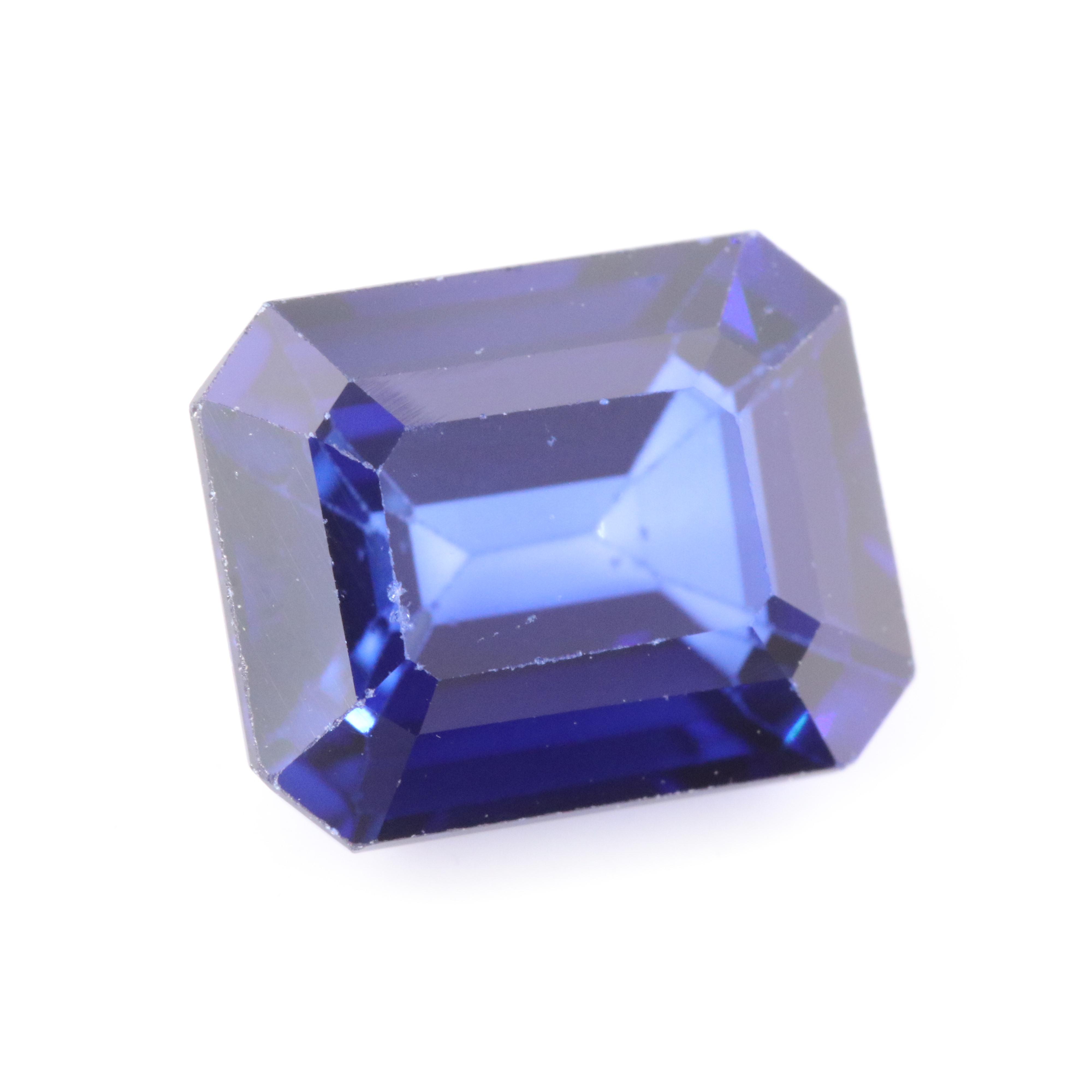 Loose 4.06 CT Lab Grown Sapphire