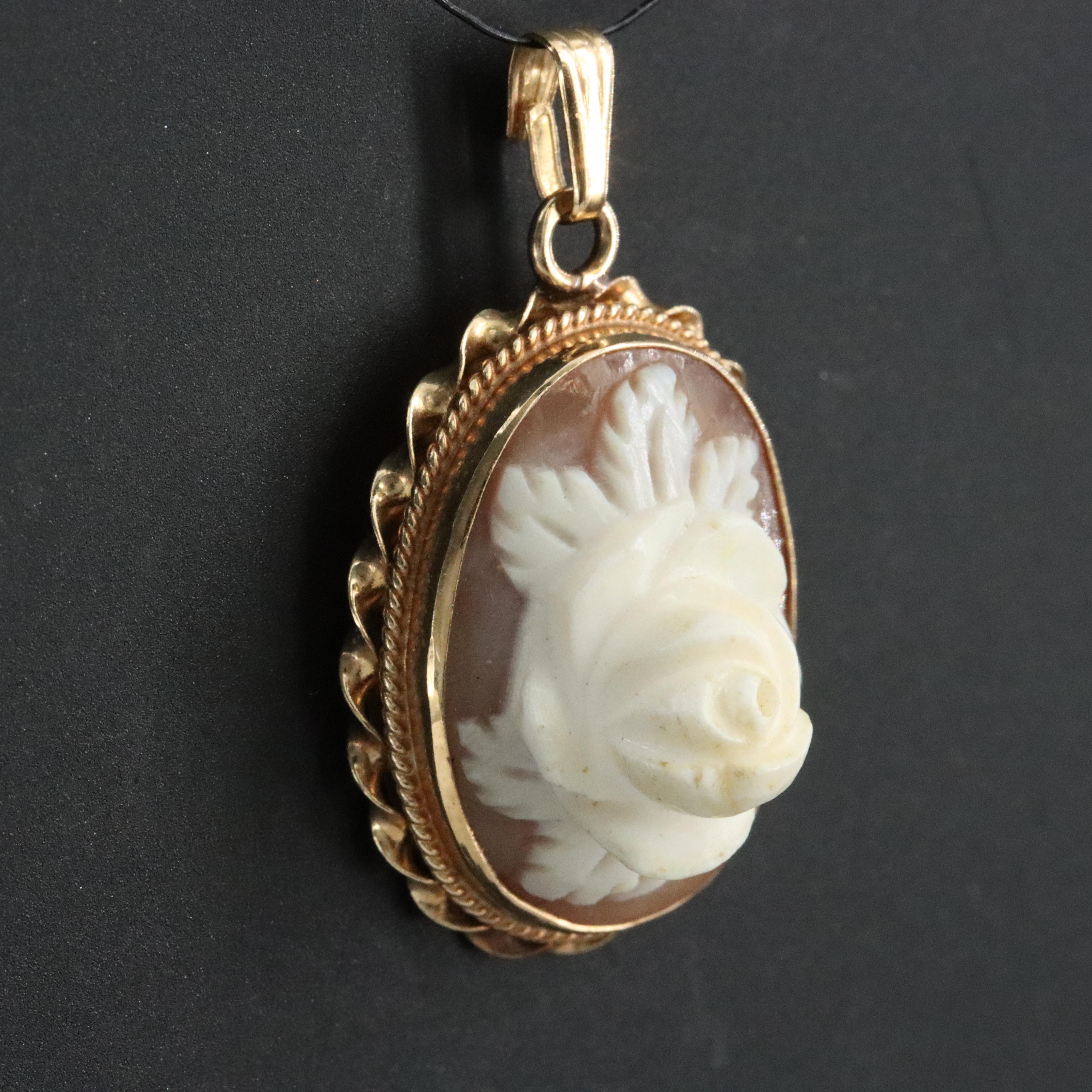 14K High Relief Shell Rose Cameo Pendant
