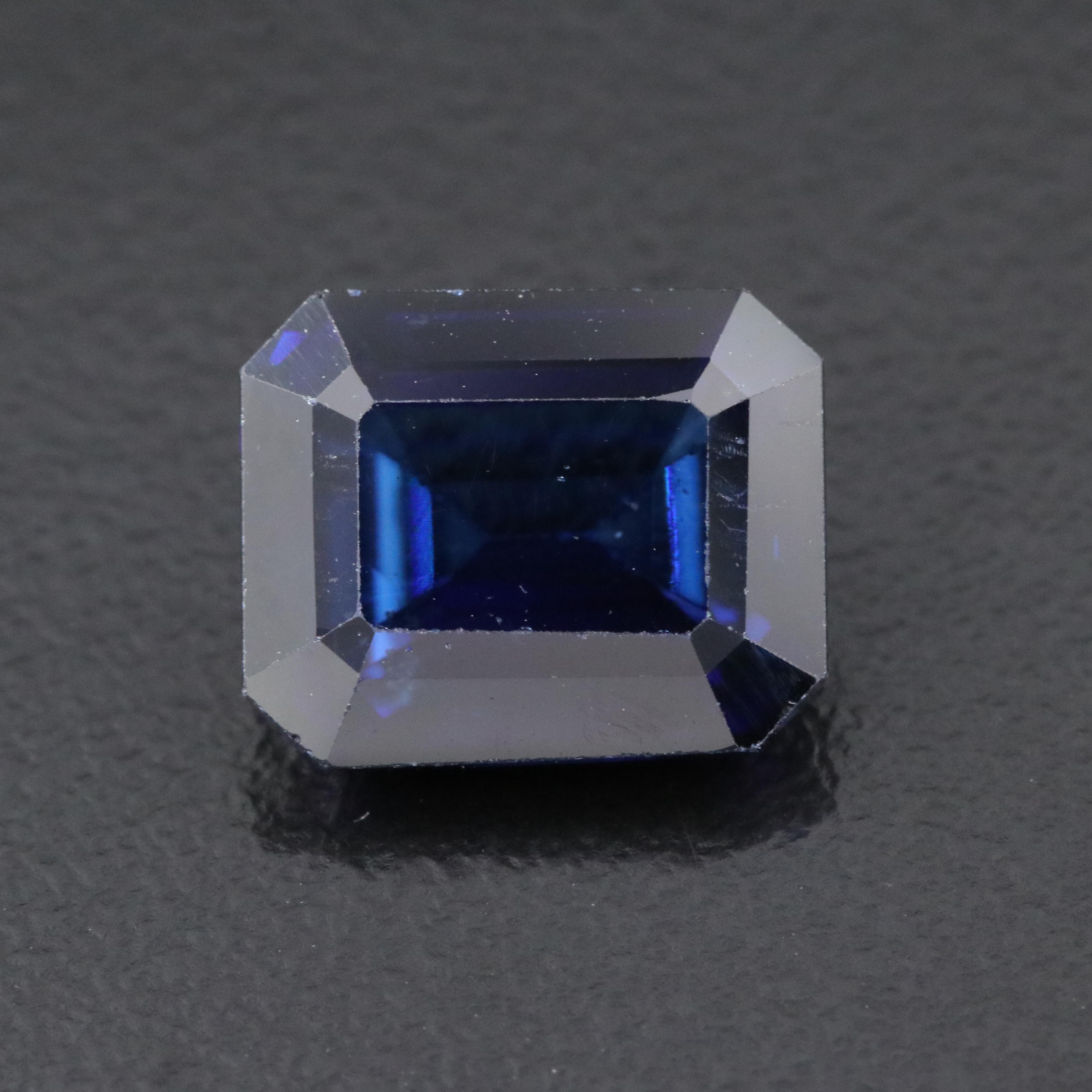 Loose 5.56 CT Lab Grown Sapphire