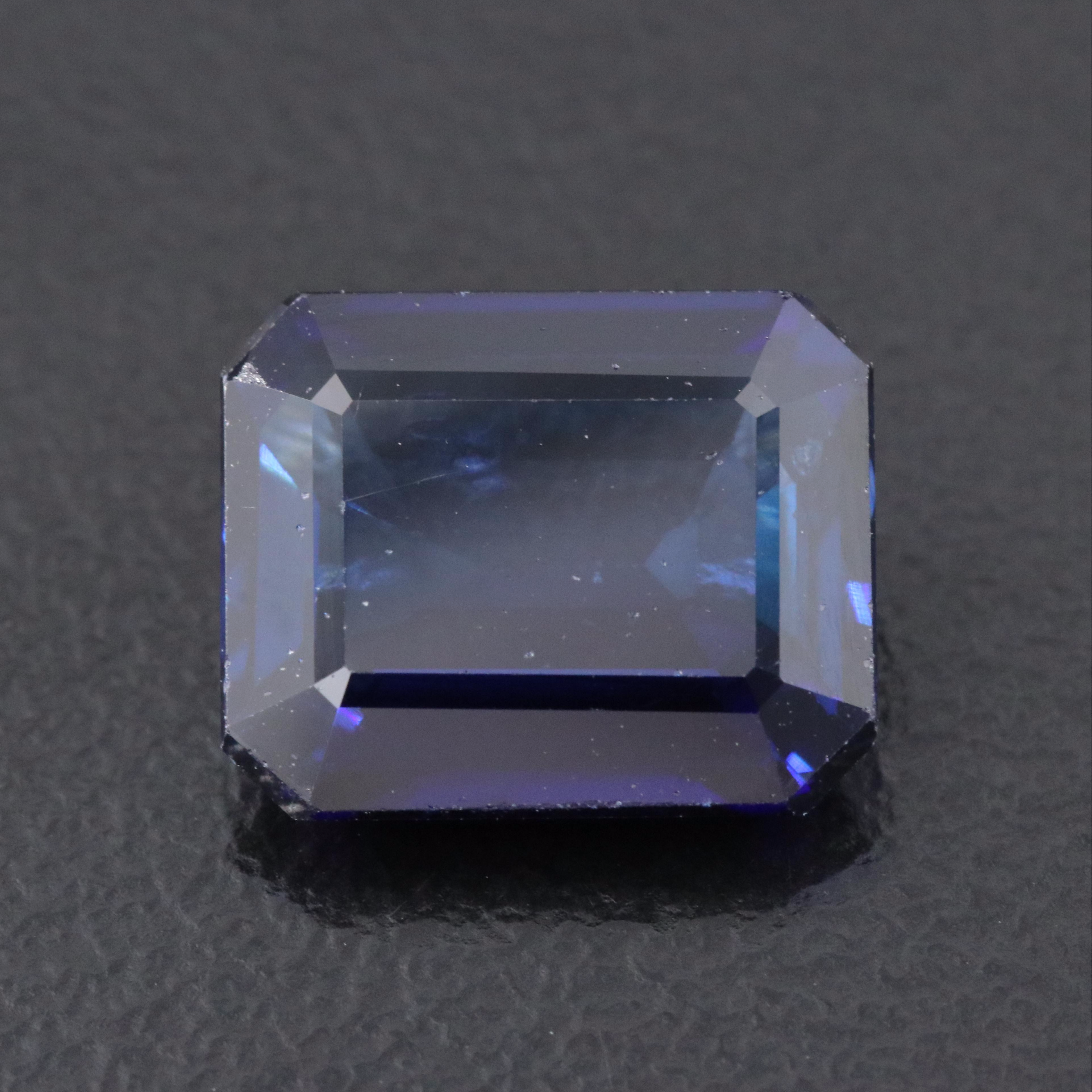 Loose 5.07 CT Lab Grown Sapphire