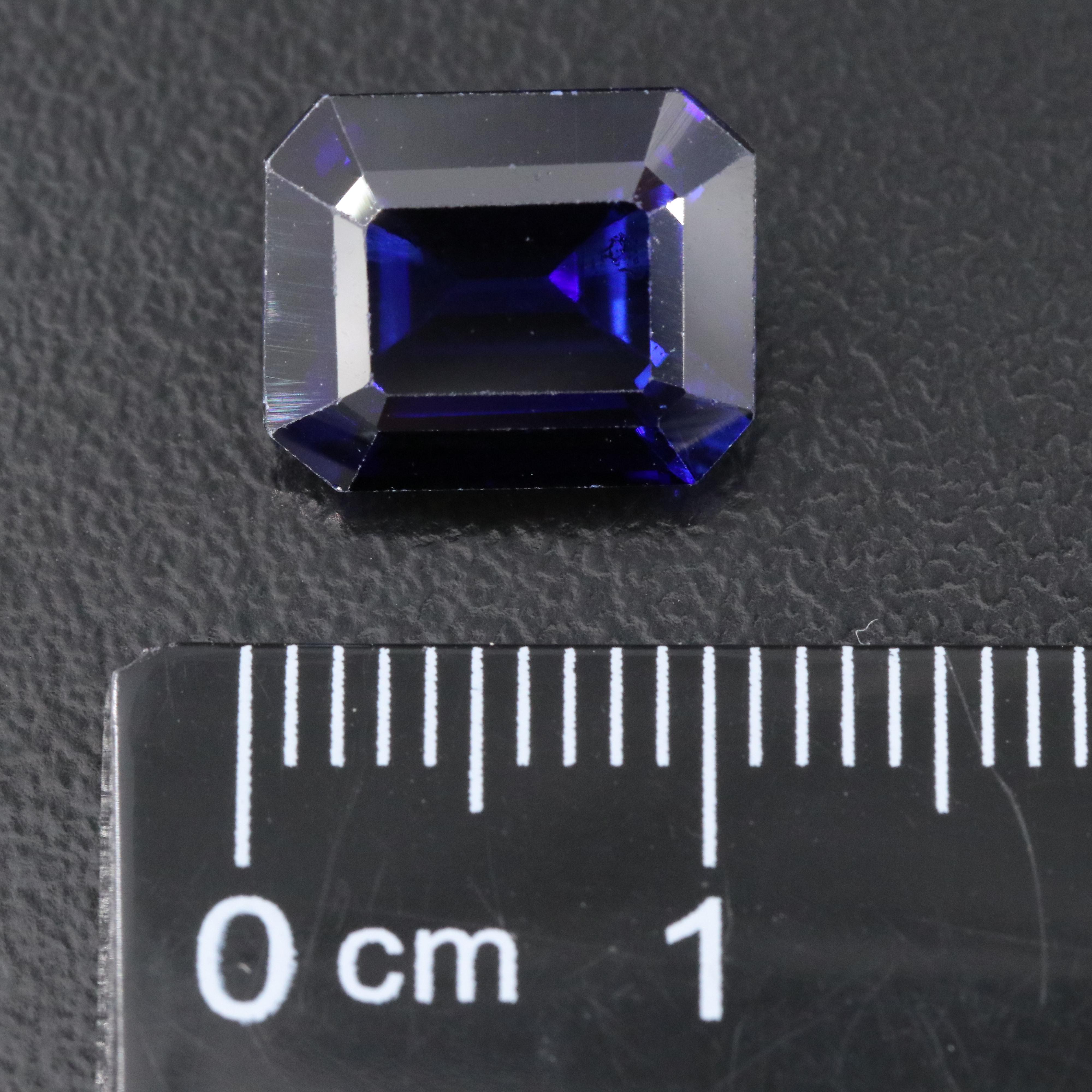 Loose 5.60 CT Lab Grown Sapphire