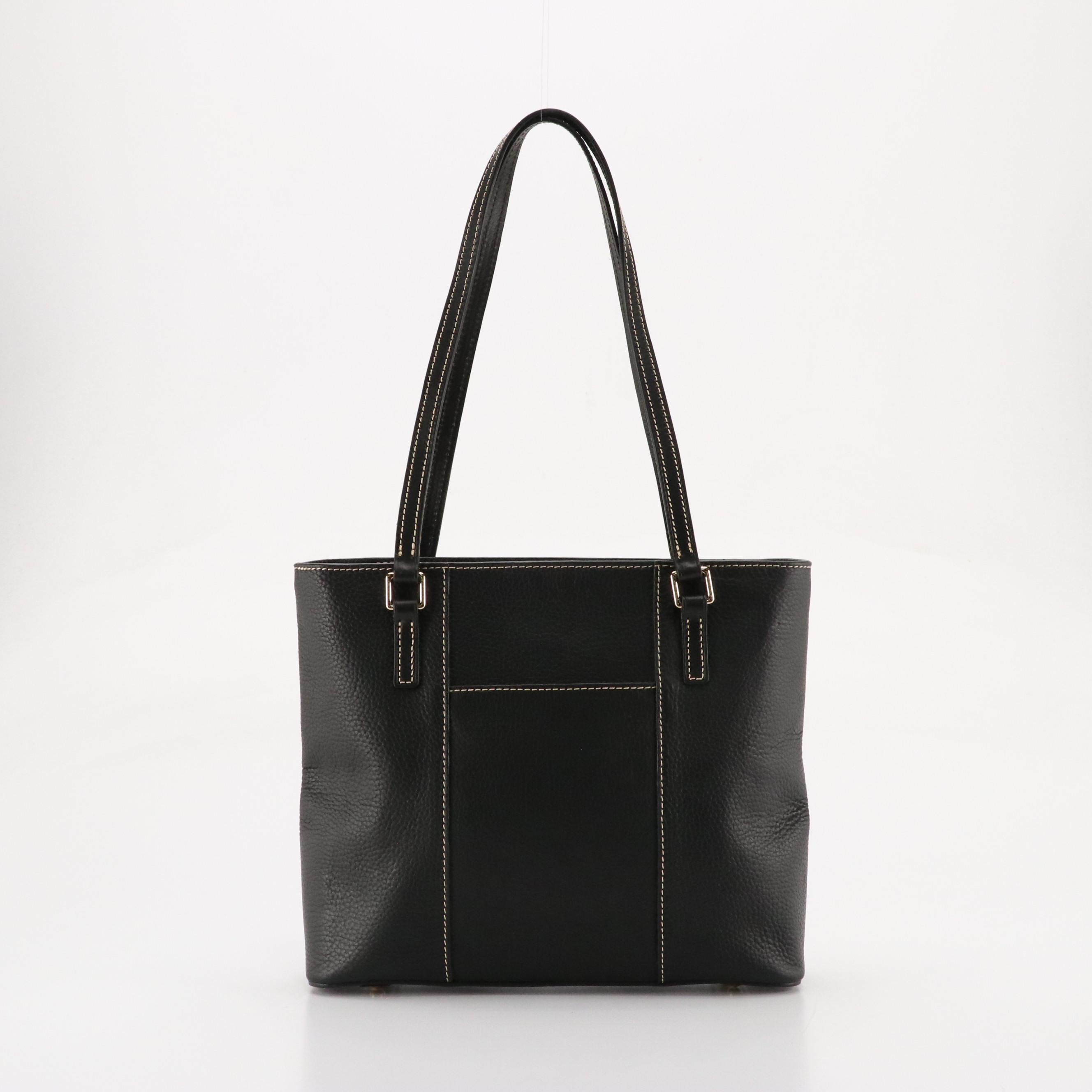 Dooney & Bourke Charlotte Shoulder Bag in Black Grained Leather