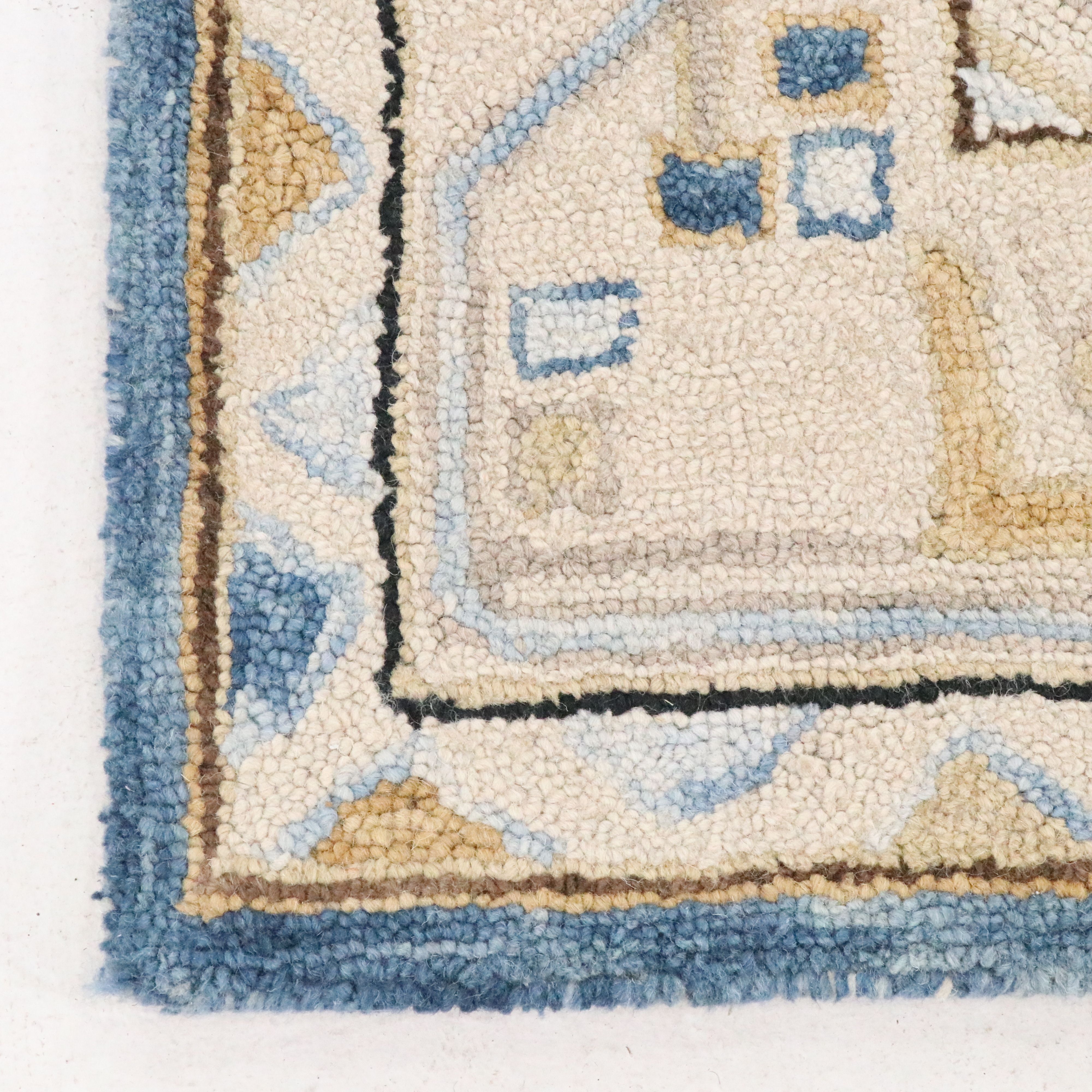 7'11 x 10'10 Hand-Tufted Nourison "Wrigley" Area Rug