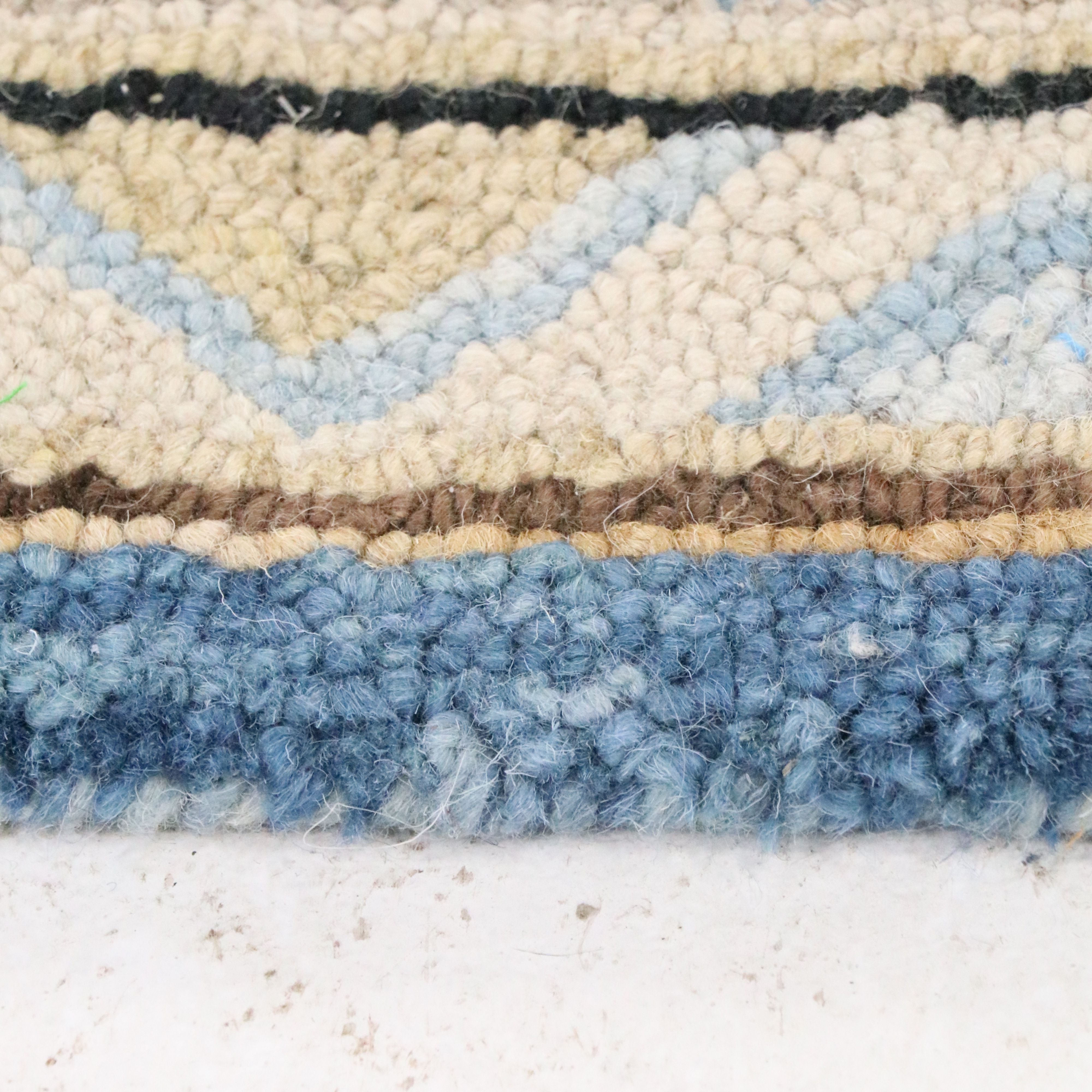 7'11 x 10'10 Hand-Tufted Nourison "Wrigley" Area Rug