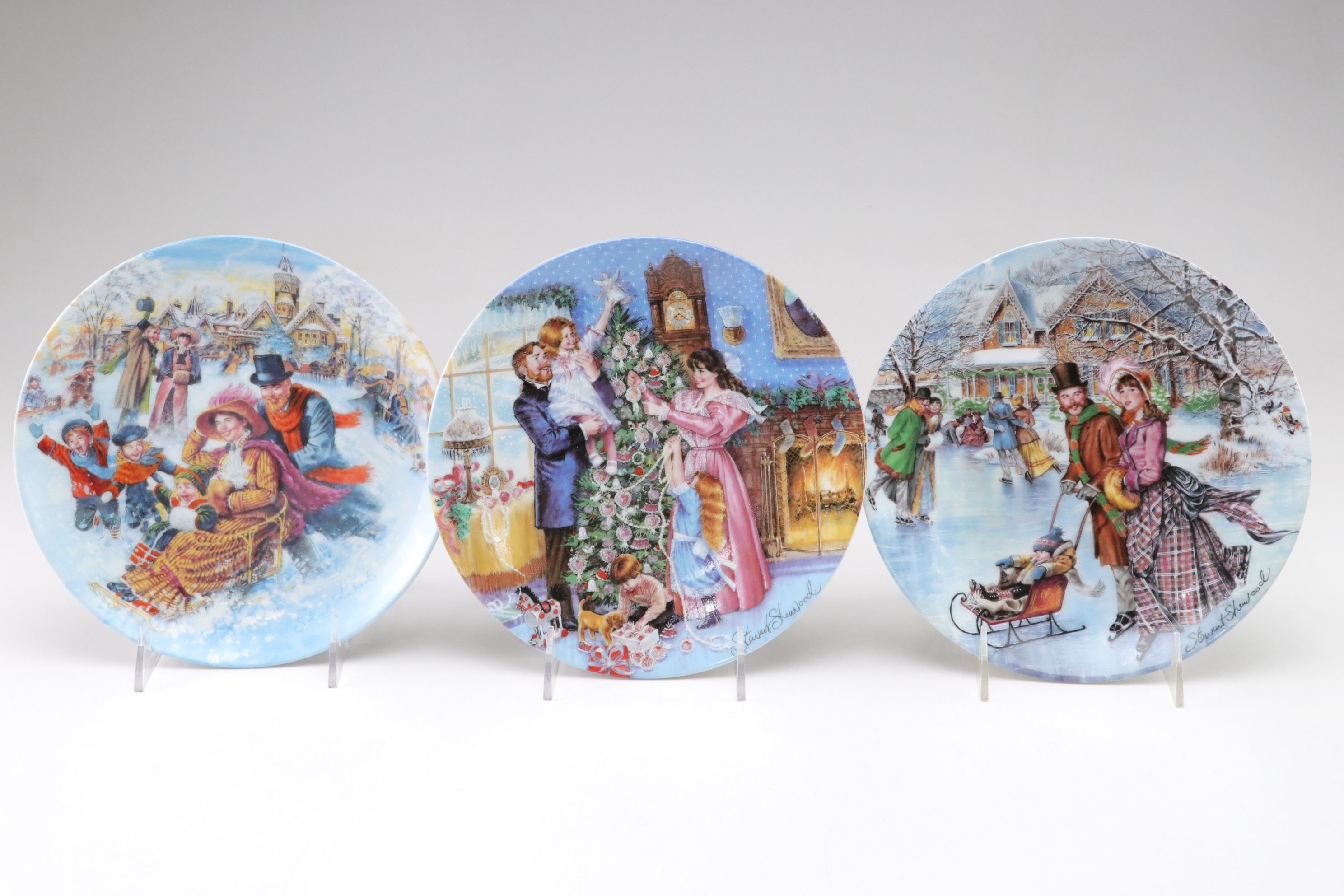Stewart Sherwood, D'Arceau-Limoges, Thomas Kinkade & More Christmas Plates