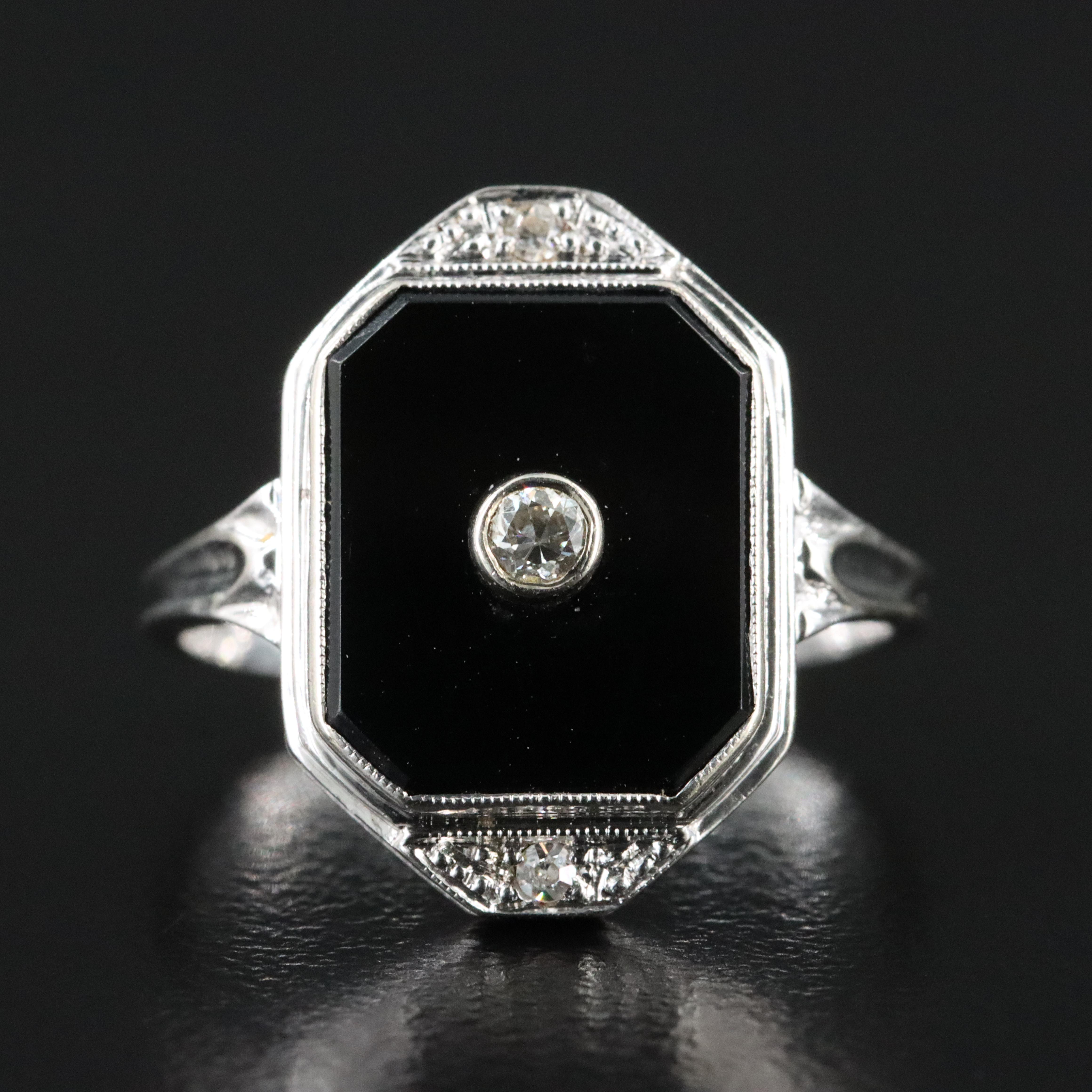 Vintage Art Deco 14K Black Onyx and 0.07 CTW Diamond Ring