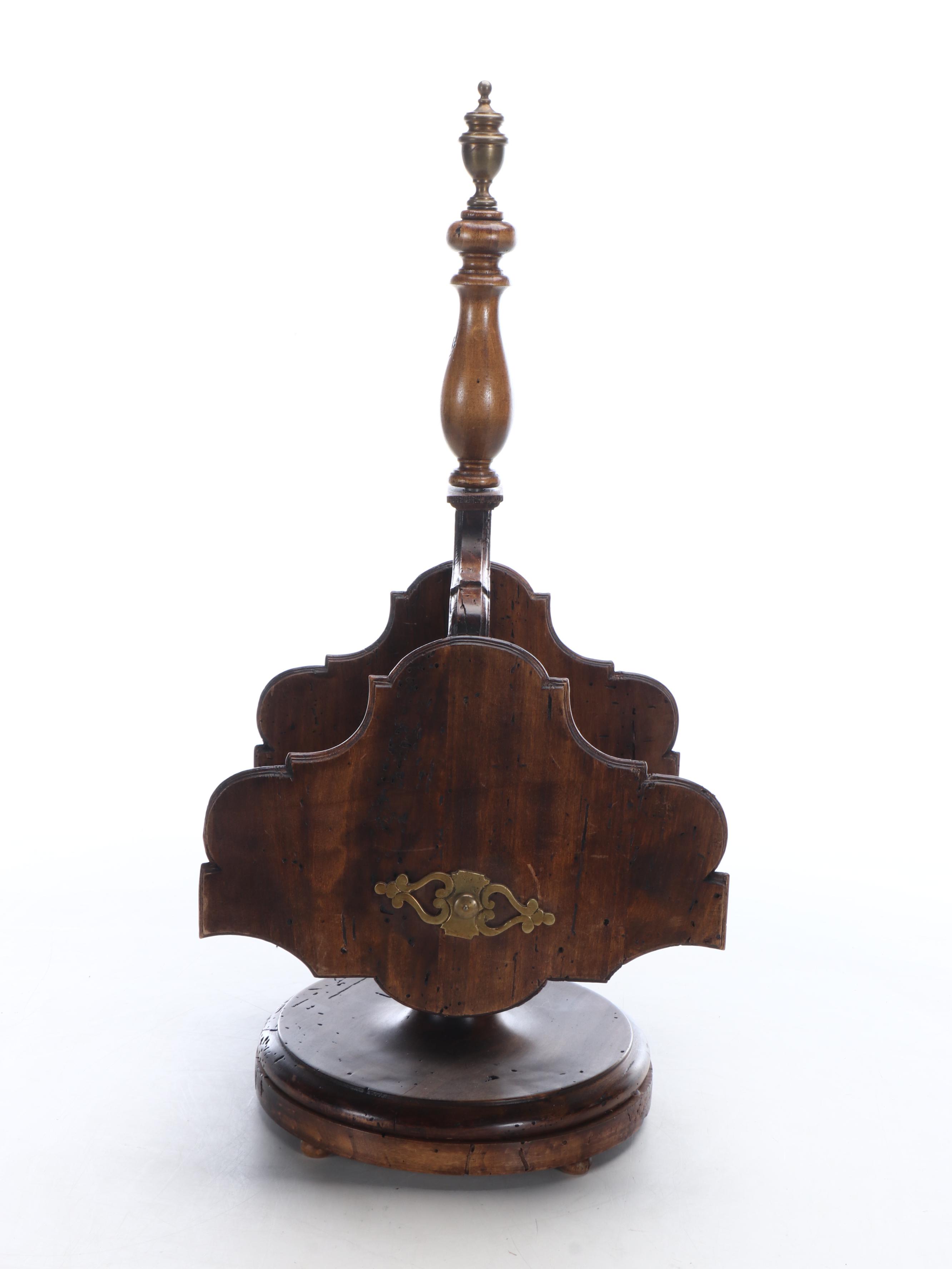 Victorian Library Walnut Wood Revolving Book Stand, Late 19th Century