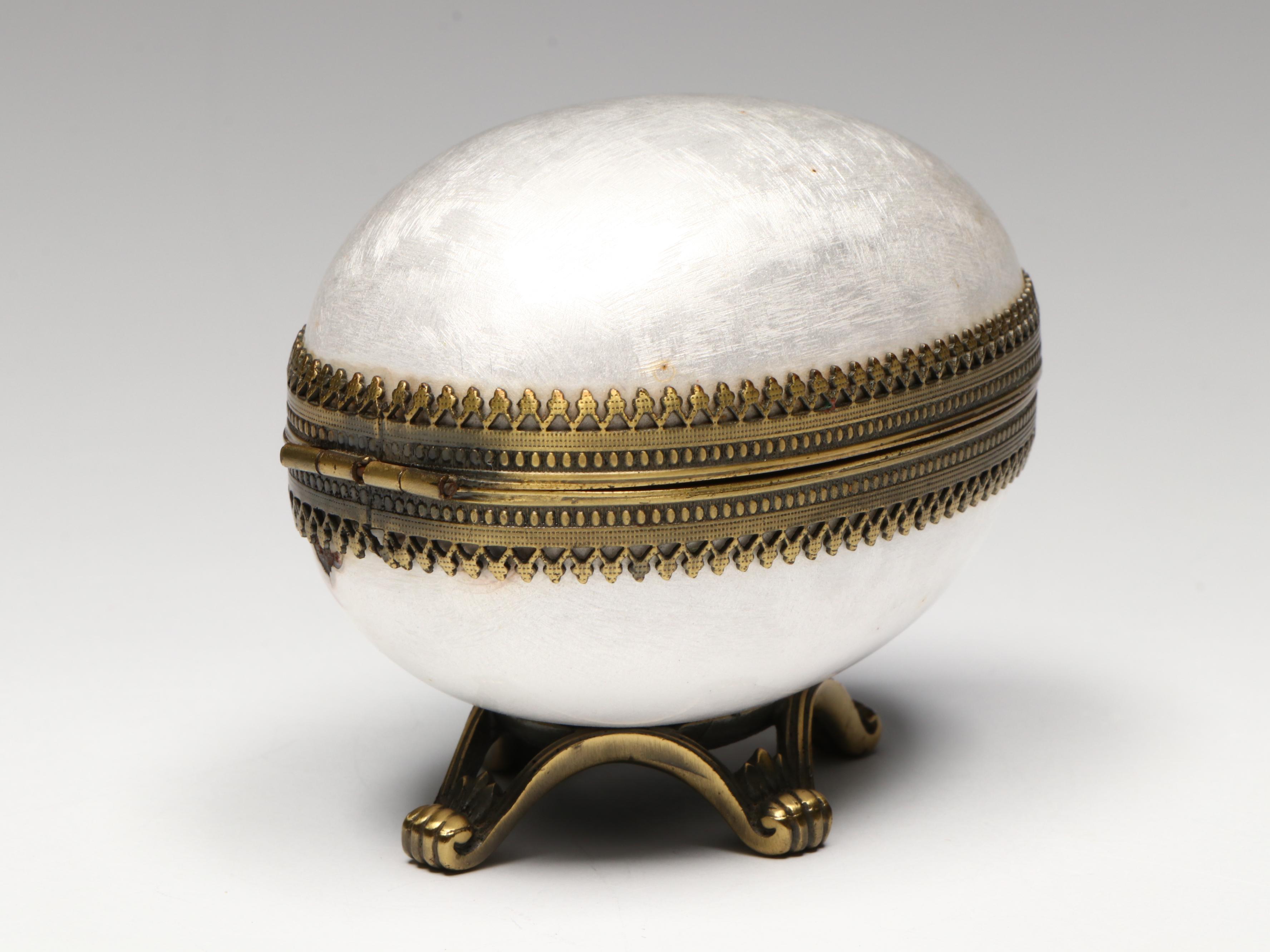 Evans "Imperial Egg" White Enamel Footed Table Lighter, Mid-20th Century