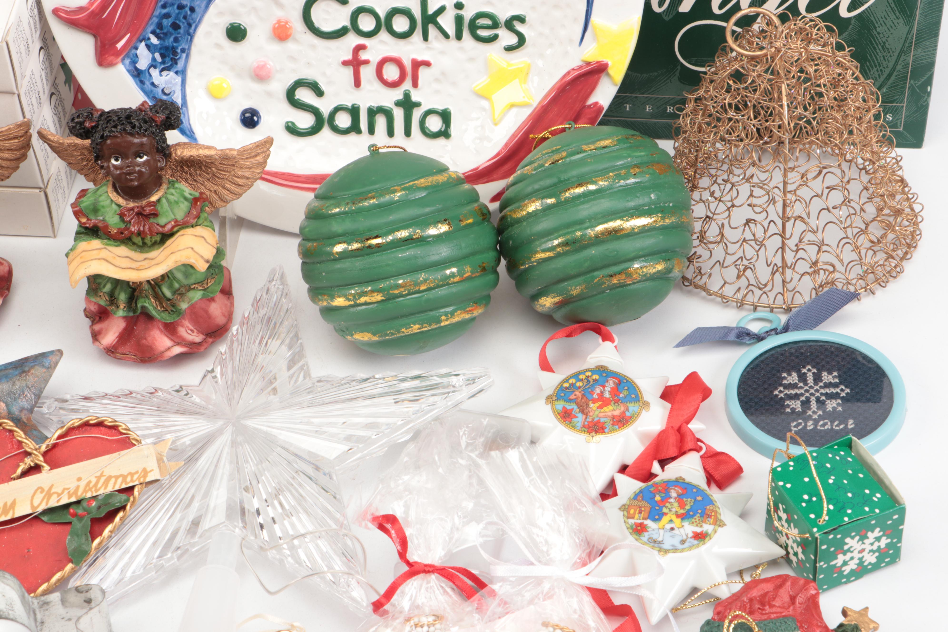 Rustic Style Christmas Ornaments with Other Christmas Décor