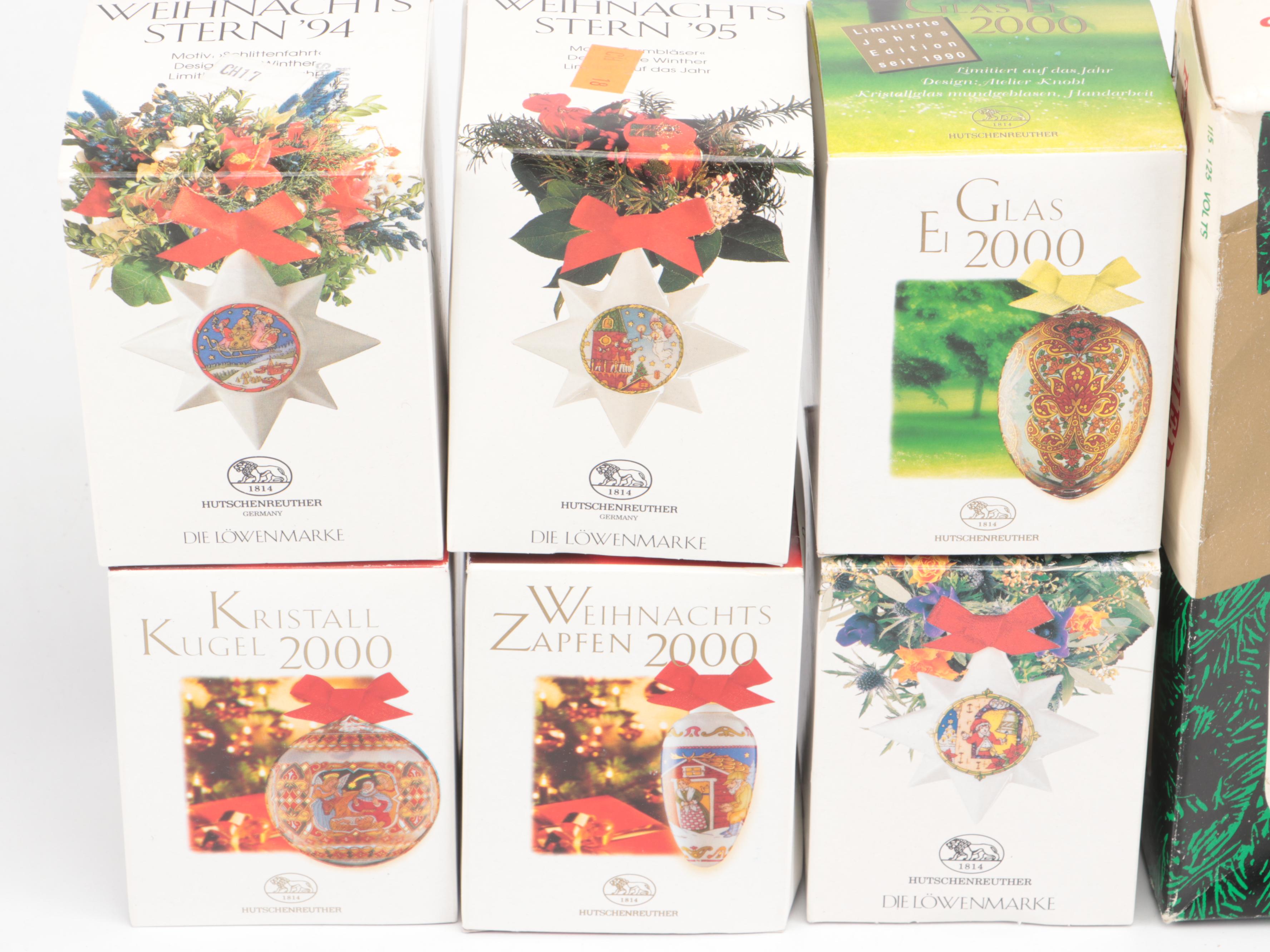 Rustic Style Christmas Ornaments with Other Christmas Décor