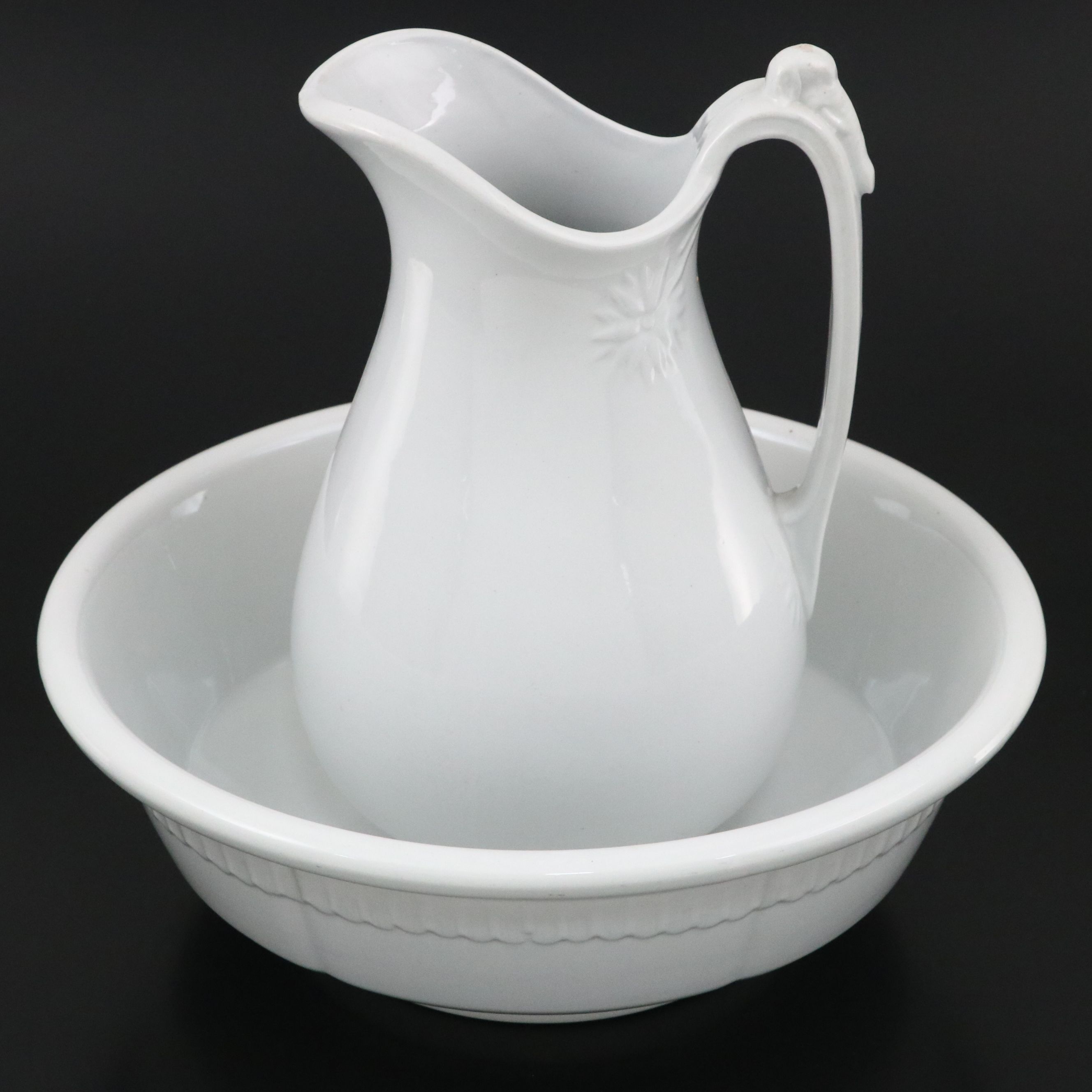 J. & G. Meakin Ironstone Pitcher and Basin, Late 19th/Early 20th Century