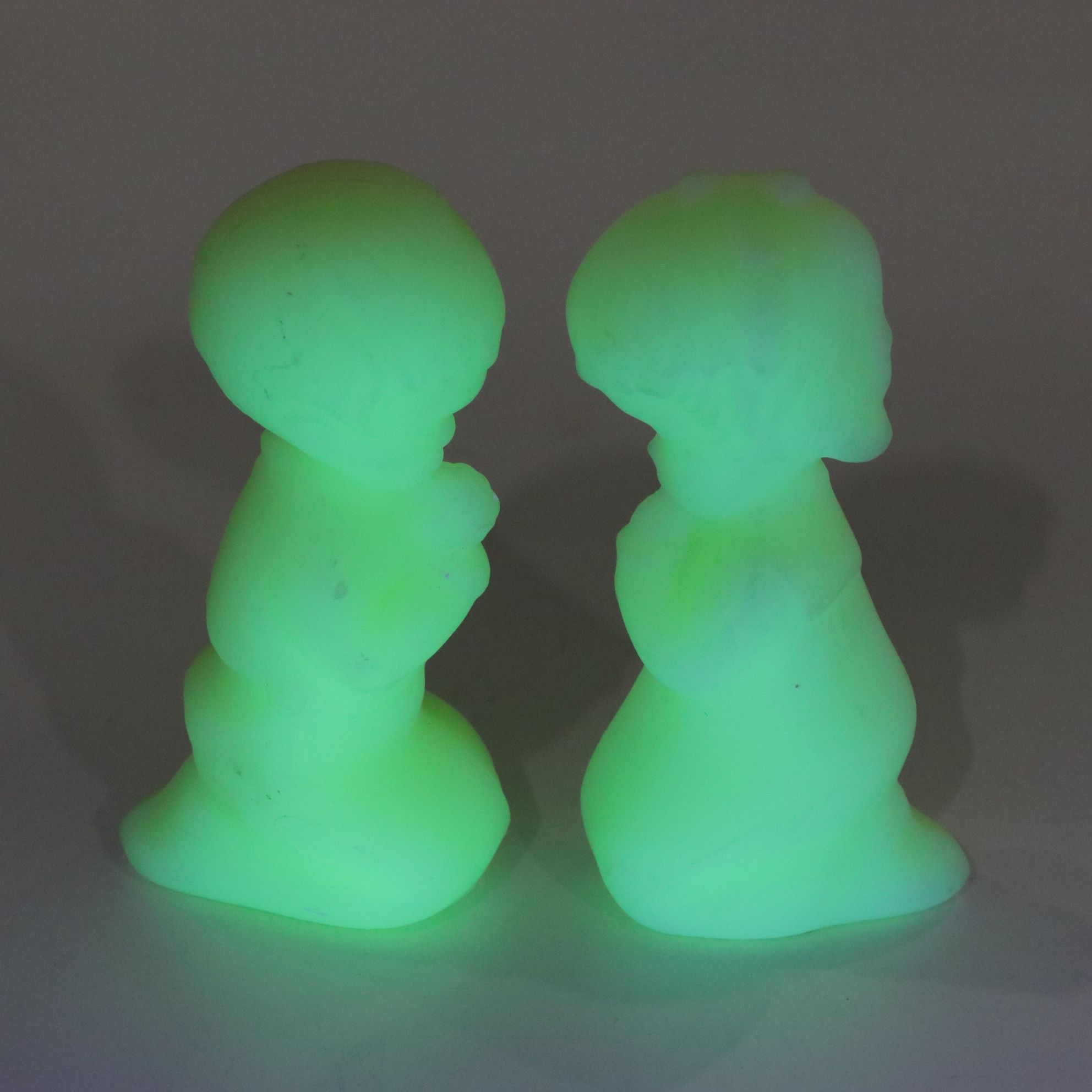 Fenton Custard Glass Praying Girl and Boy with Four Degenhart Glass Shoes