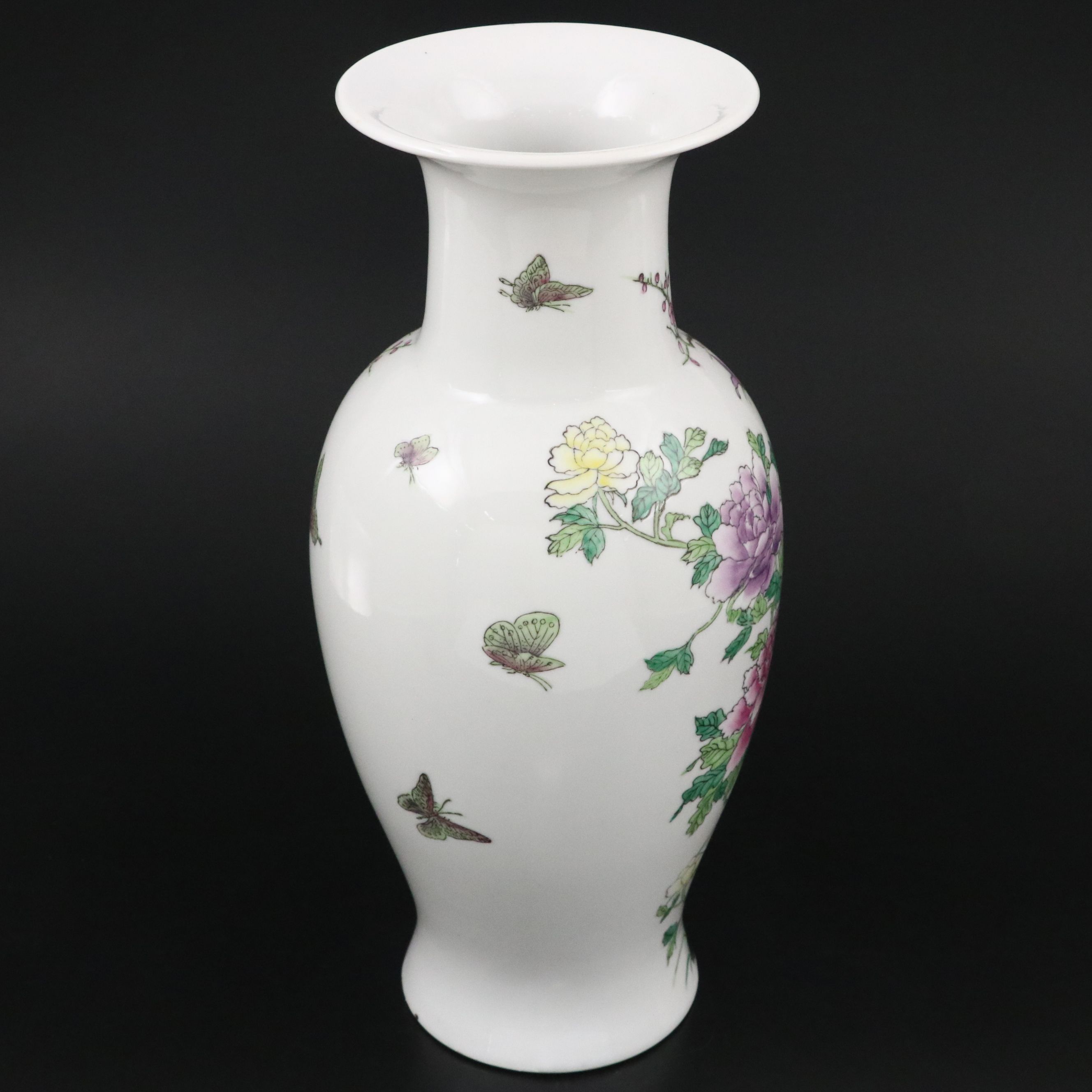 Chinese Famille Rose Hand-Painted Porcelain Vase