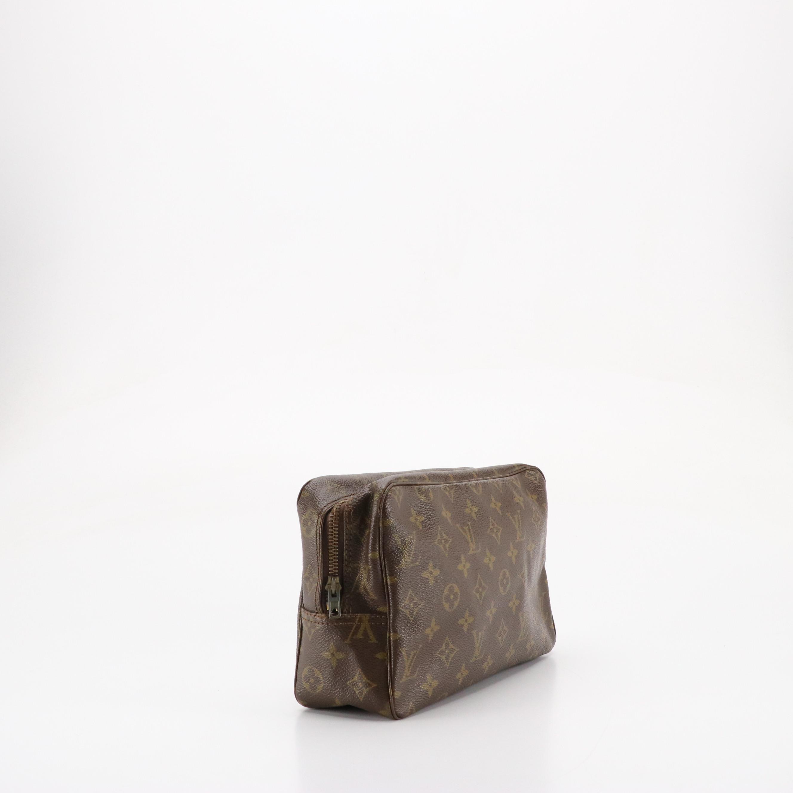 Louis Vuitton Trousse Toilette 28 Pouch in Monogram Canvas