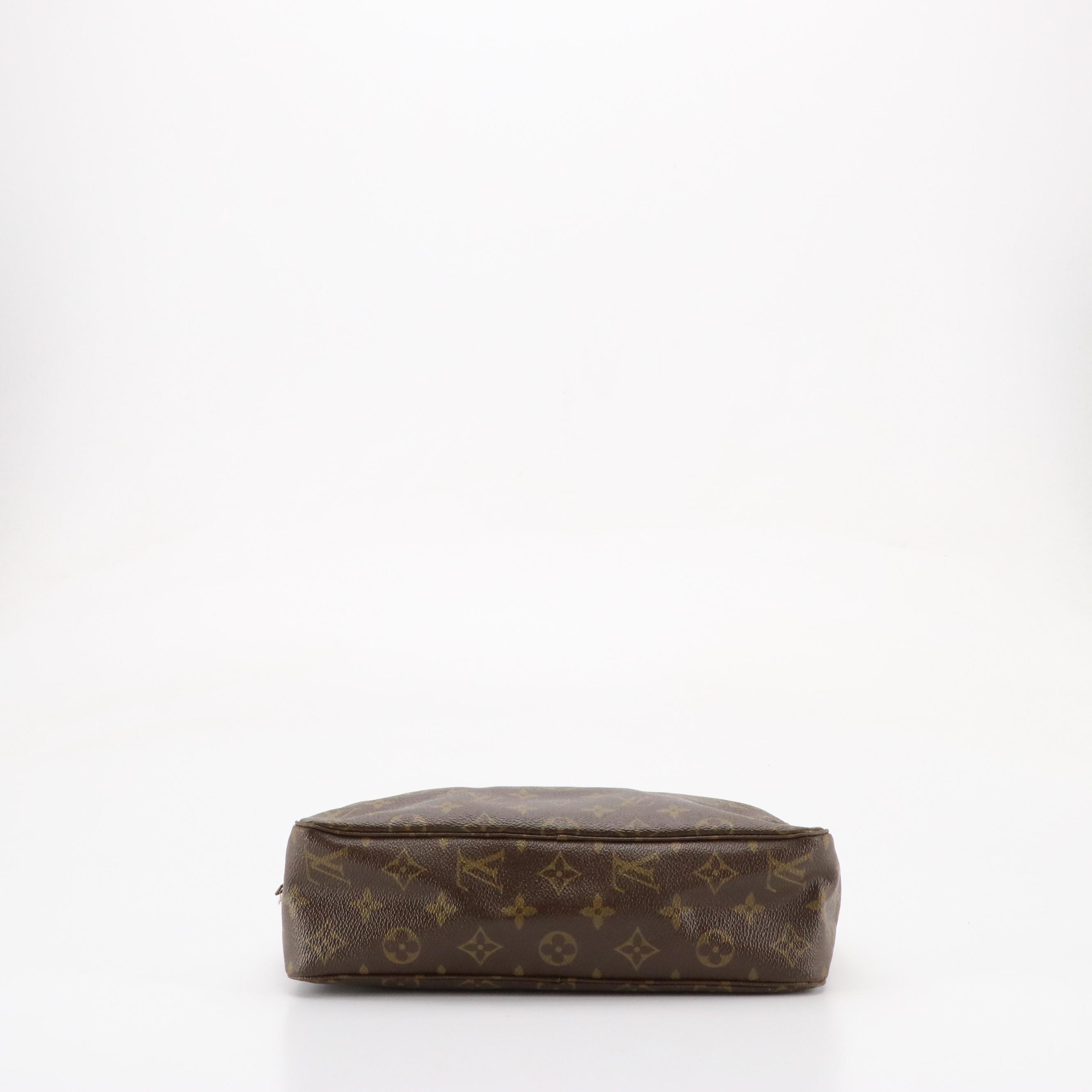 Louis Vuitton Trousse Toilette 28 Pouch in Monogram Canvas