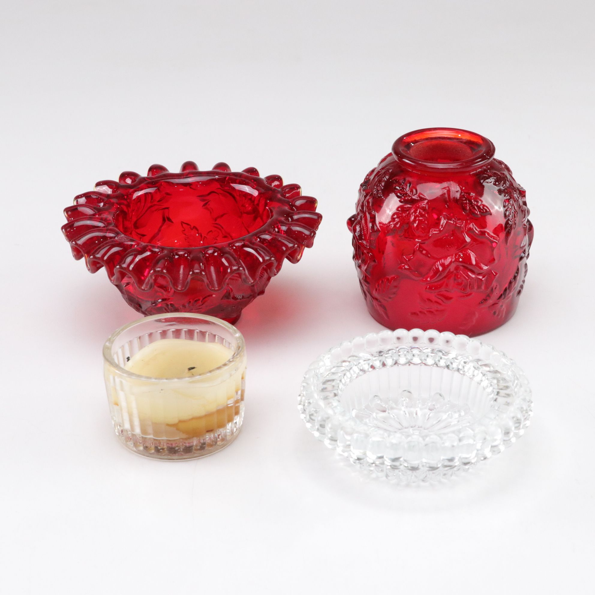 Fenton and L.G. Wright Four-Piece "Red Roses" Glass Fairy Light