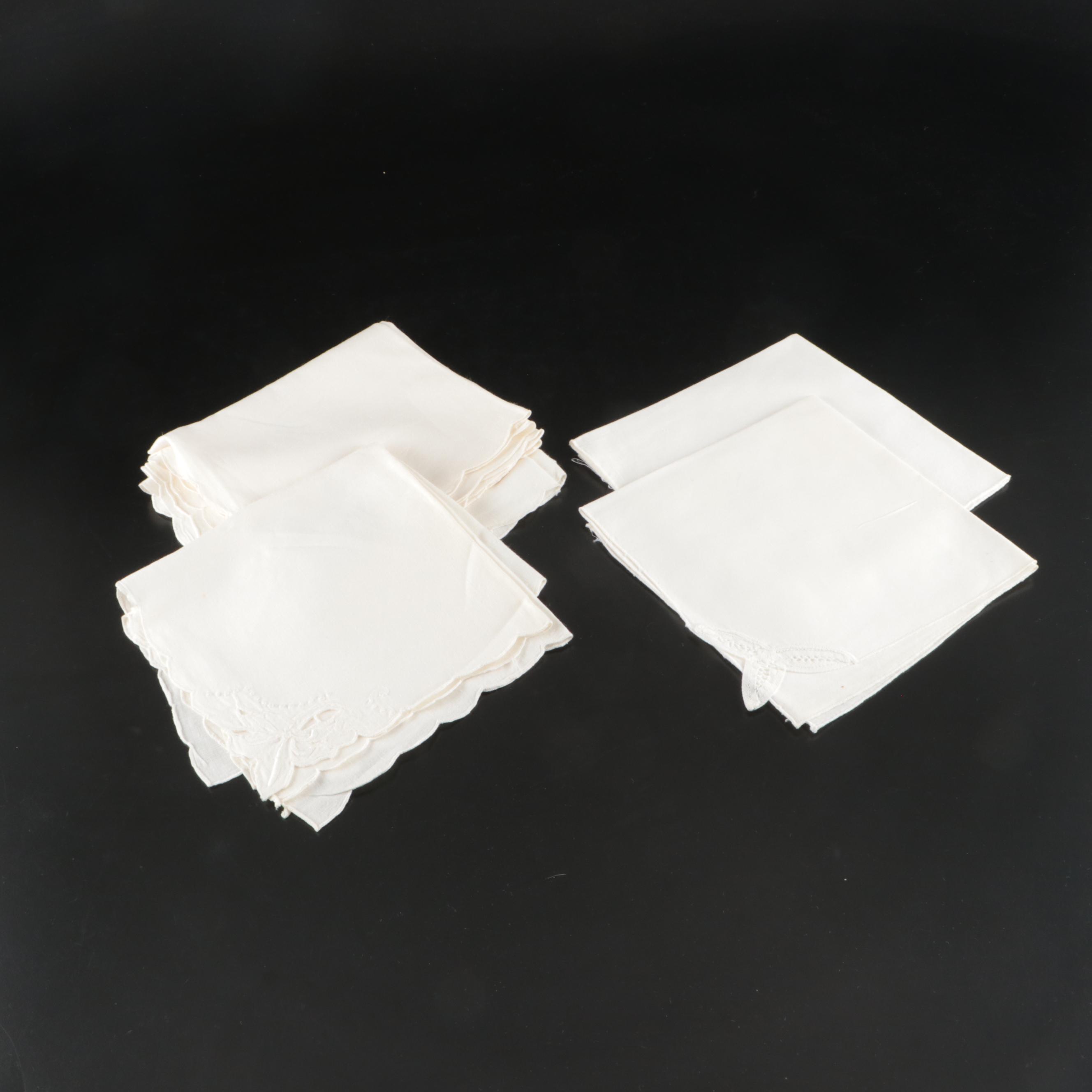 Cream and White Cotton and Polyester Tablecloths, Placemats, and Napkins