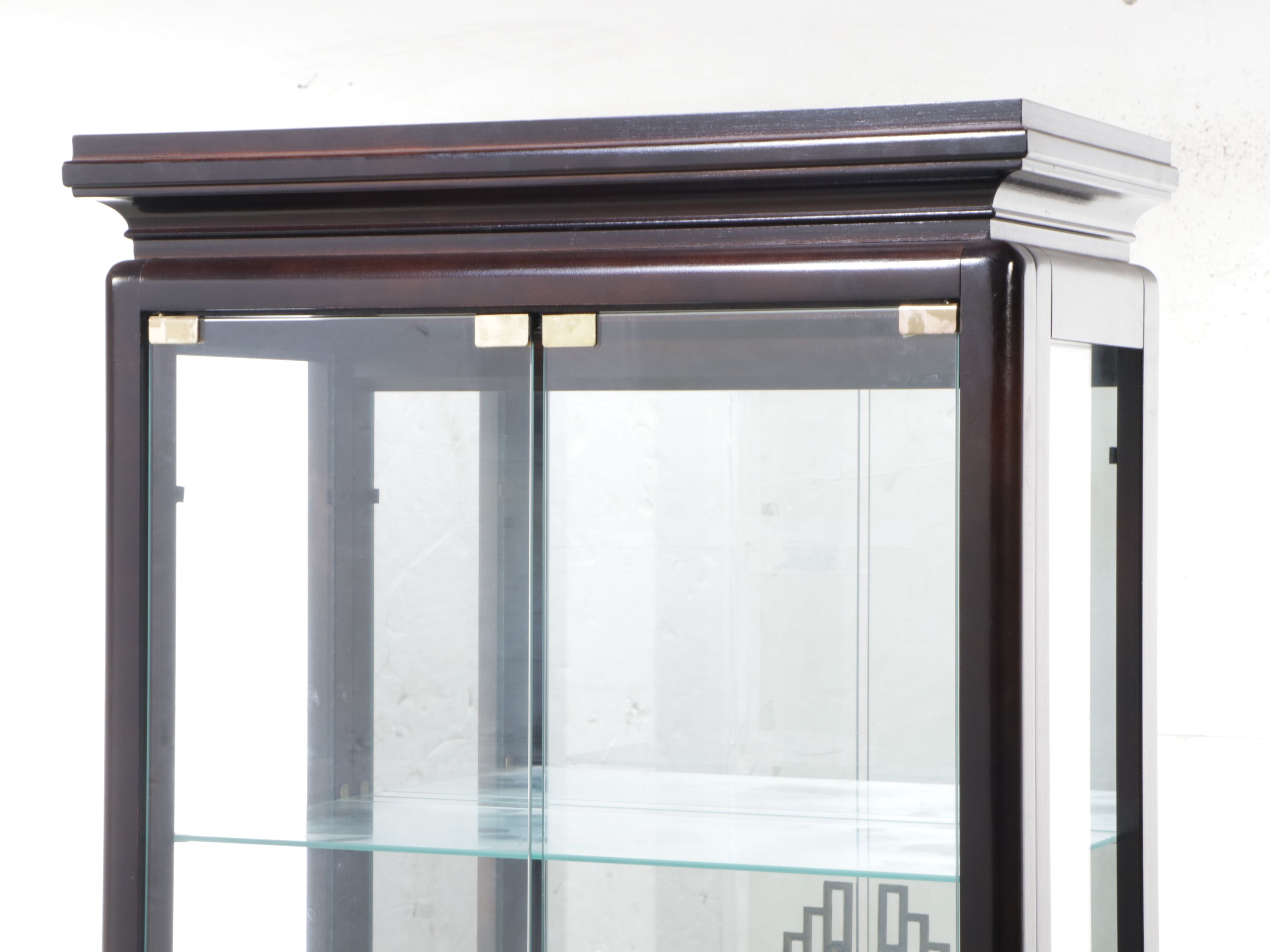 Pulaski Furniture Co. Chinese Style Curio Cabinet