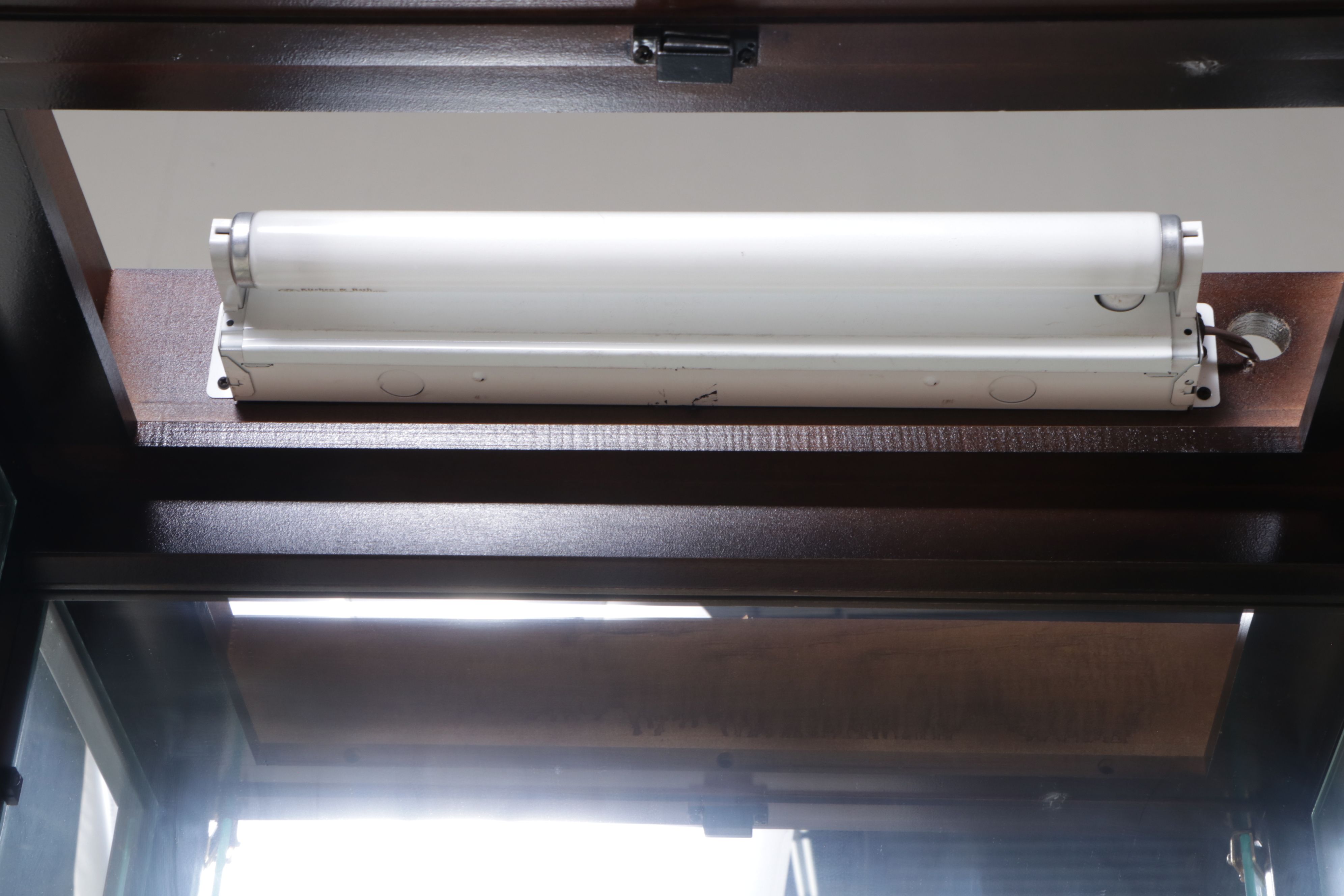 Pulaski Furniture Co. Chinese Style Curio Cabinet