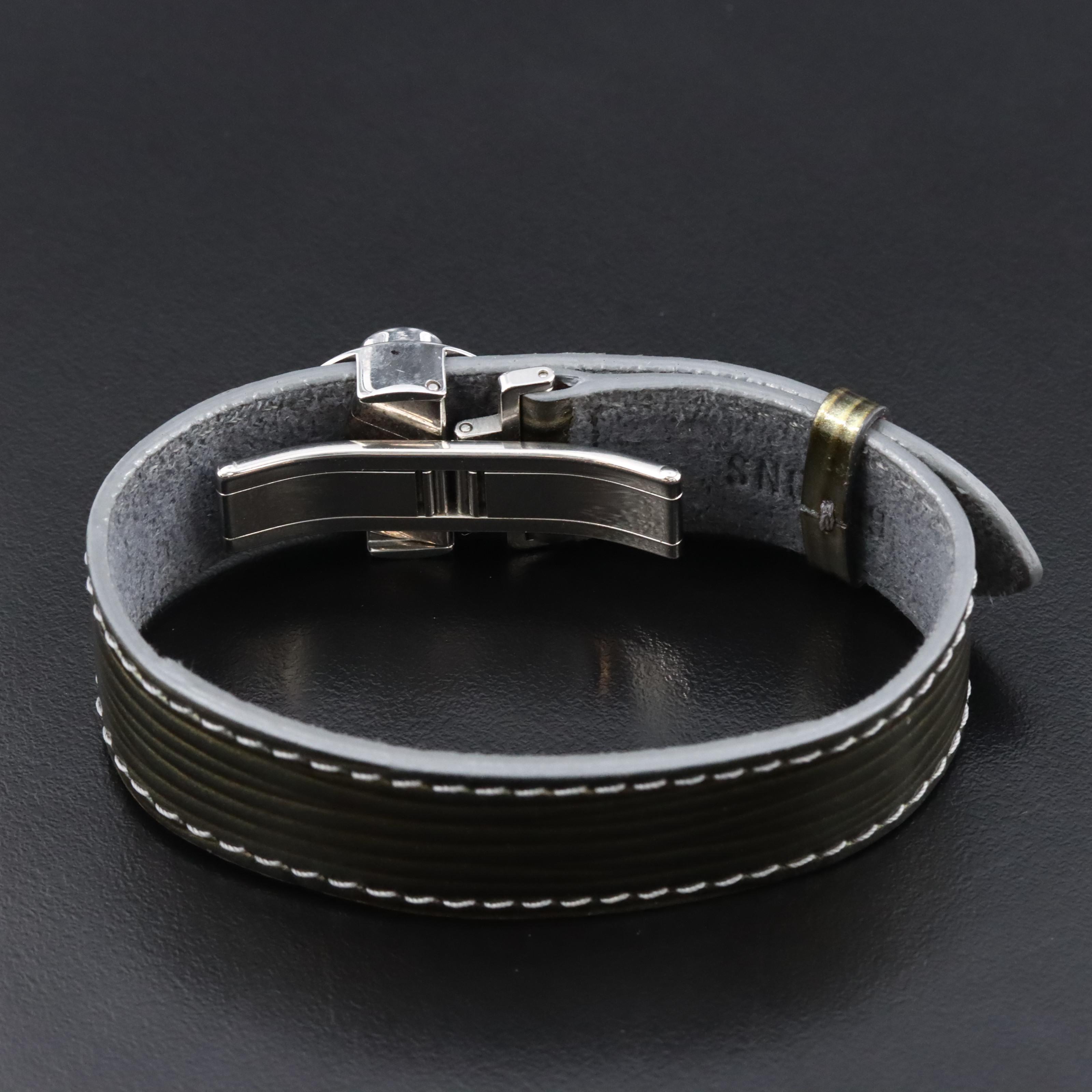 Louis Vuitton Wish Bracelet in Vernis Epi Leather