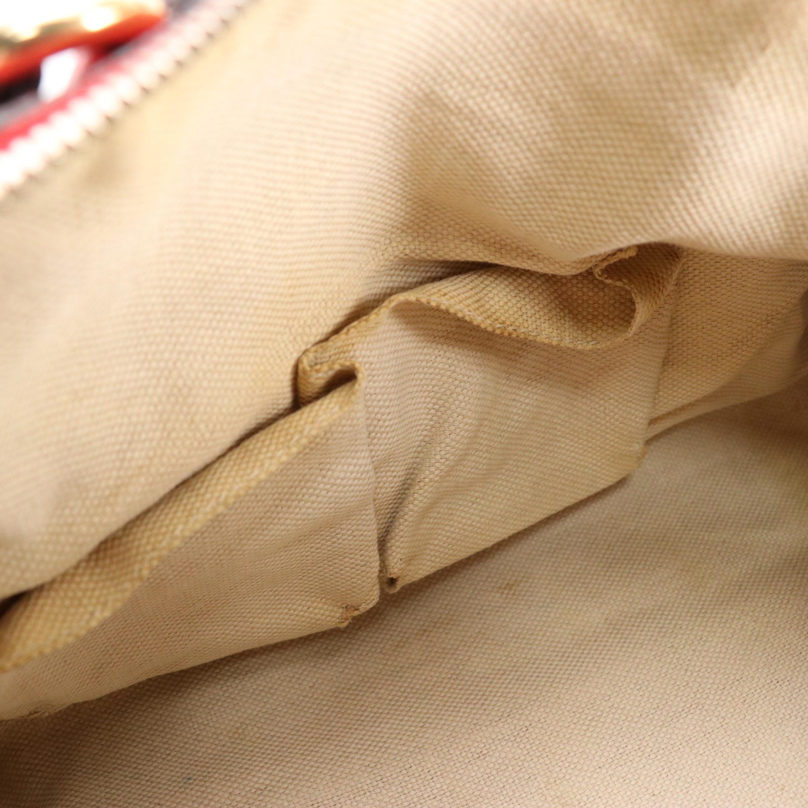 Gucci Soho Boston Bag in Red Pebble Grained Leather with Tassel