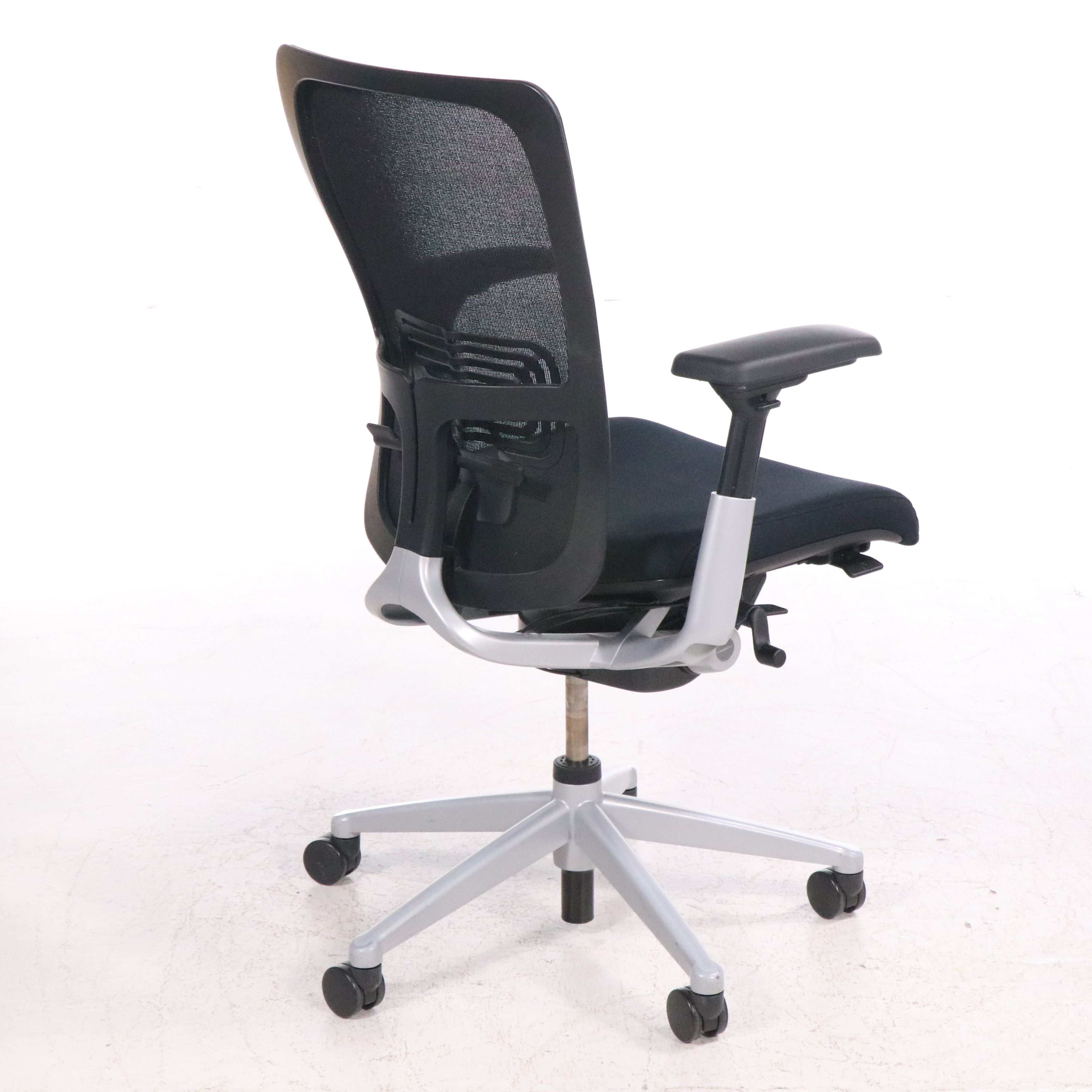 Contemporary Haworth Mesh Computer Chair