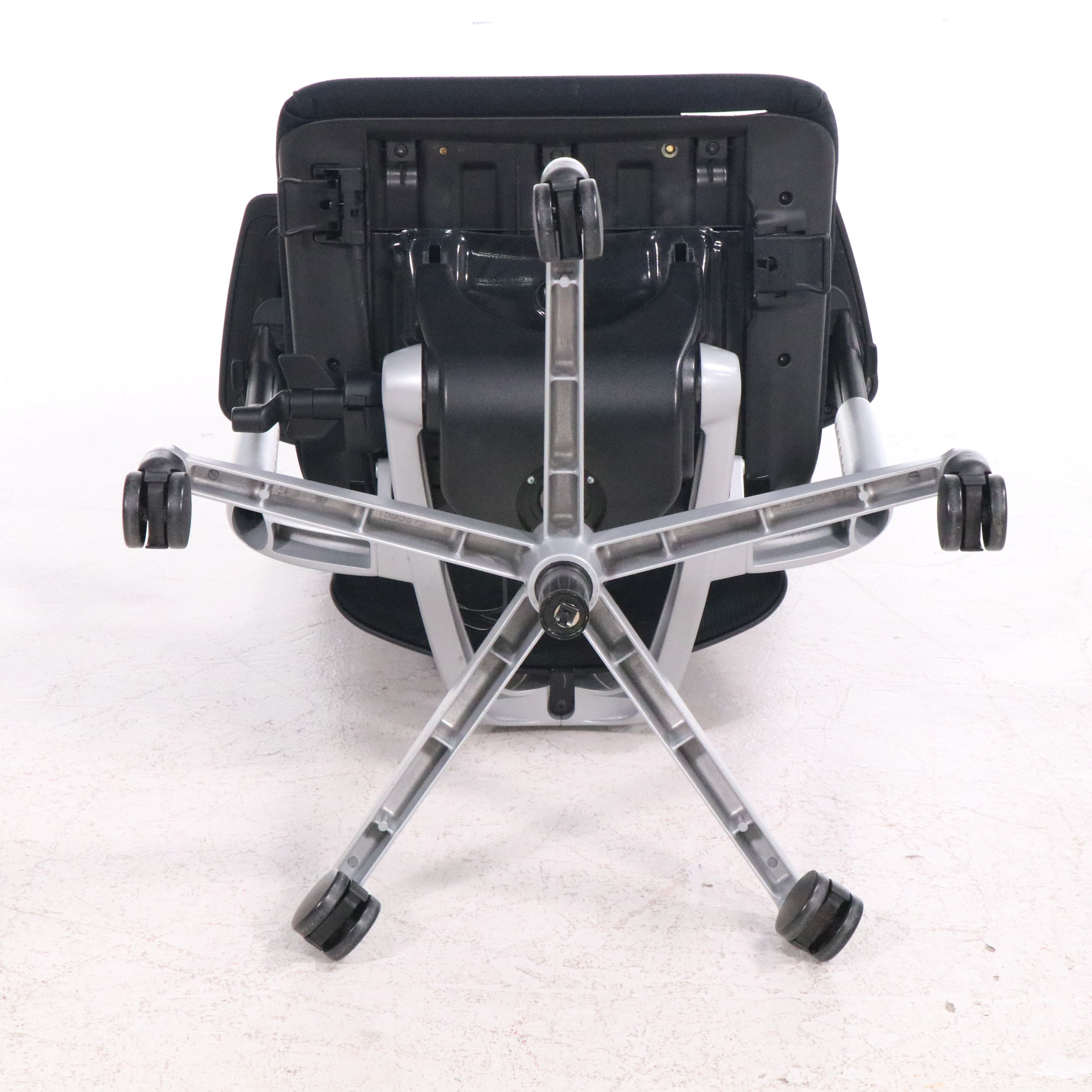 Contemporary Haworth Mesh Computer Chair