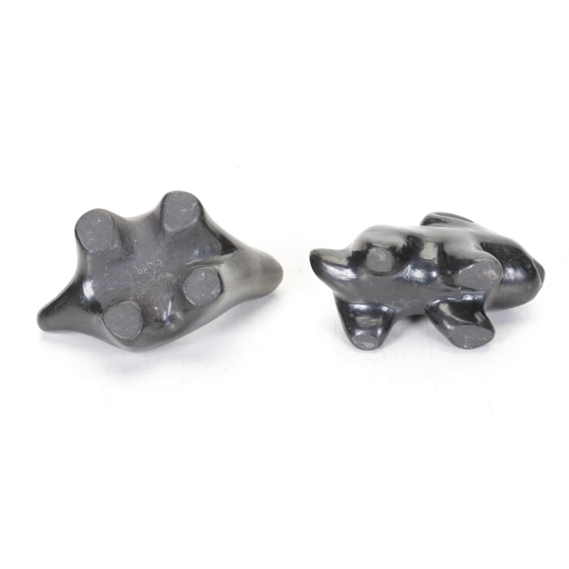 Ross Parkinson Signed Soapstone Raven With Blackware Pottery