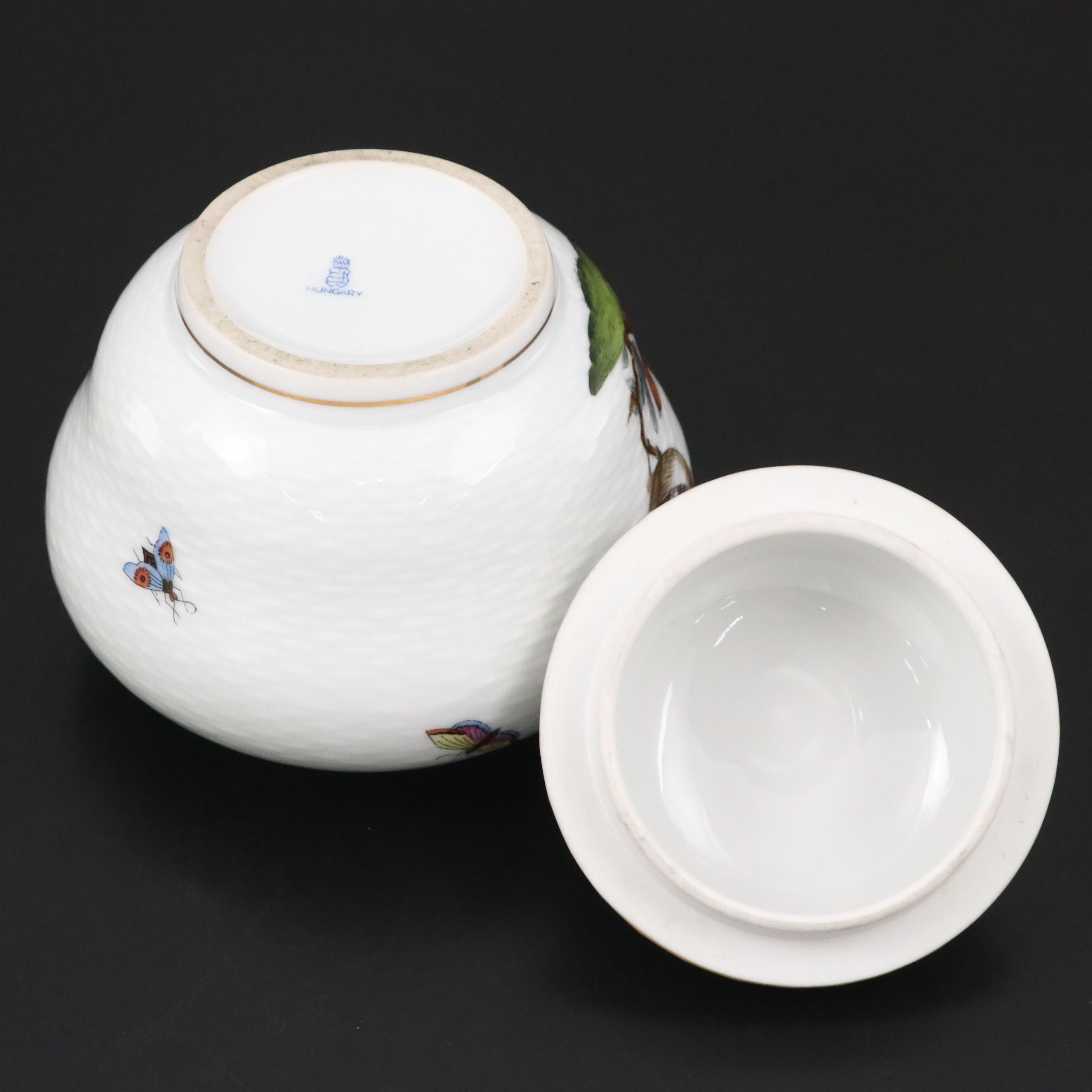 Herend "Rothschild Bird" Porcelain Footed Bowl and Boxes, 1915-1930