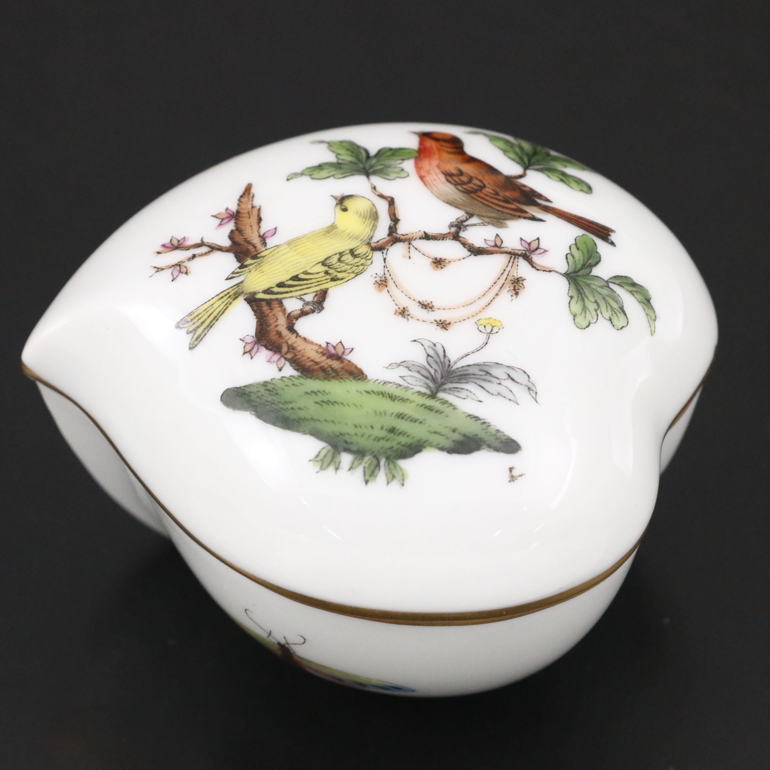 Herend "Rothschild Bird" Porcelain Footed Bowl and Boxes, 1915-1930
