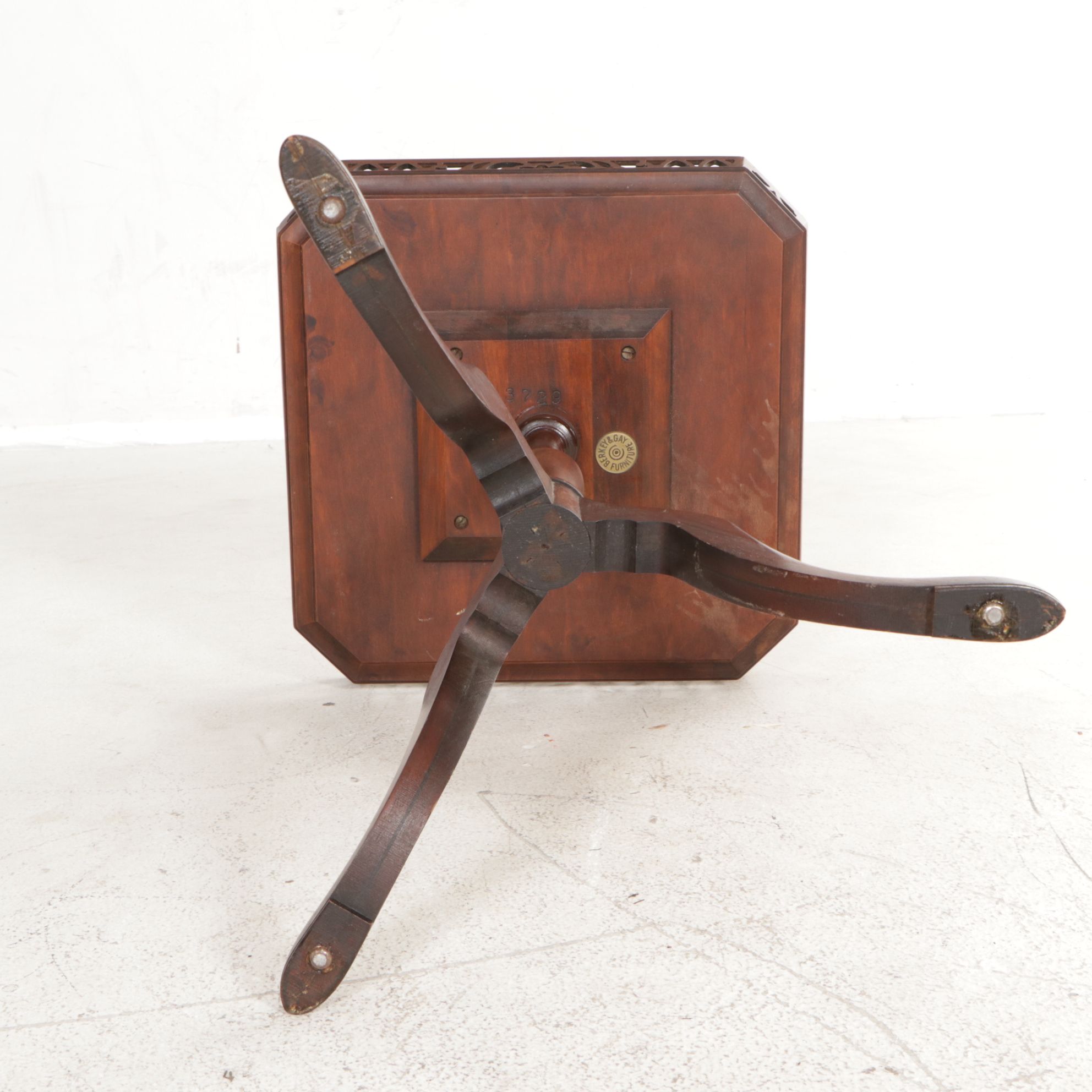 Berkey & Gay Queen Anne Style Mahogany Tea Table with Rail