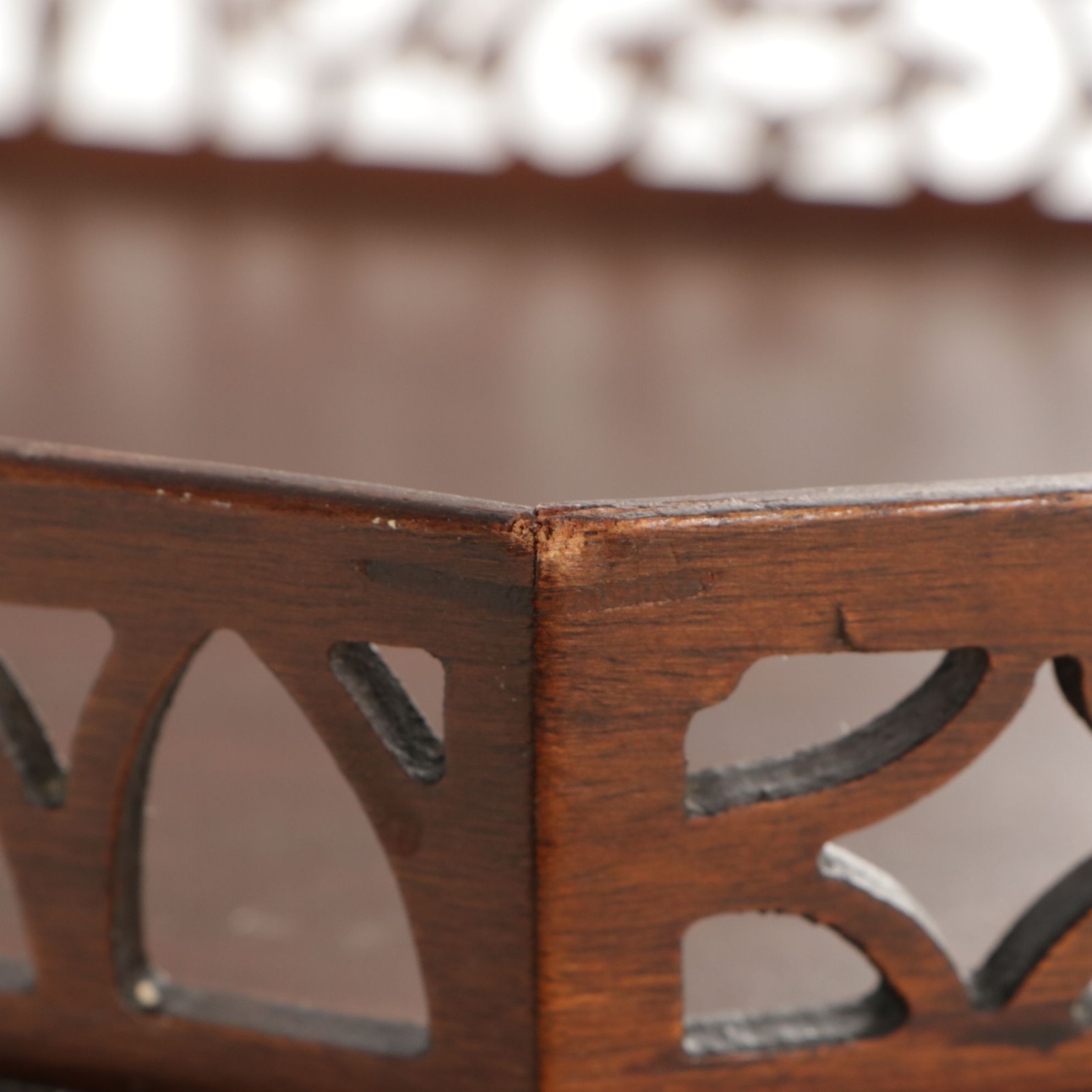 Berkey & Gay Queen Anne Style Mahogany Tea Table with Rail