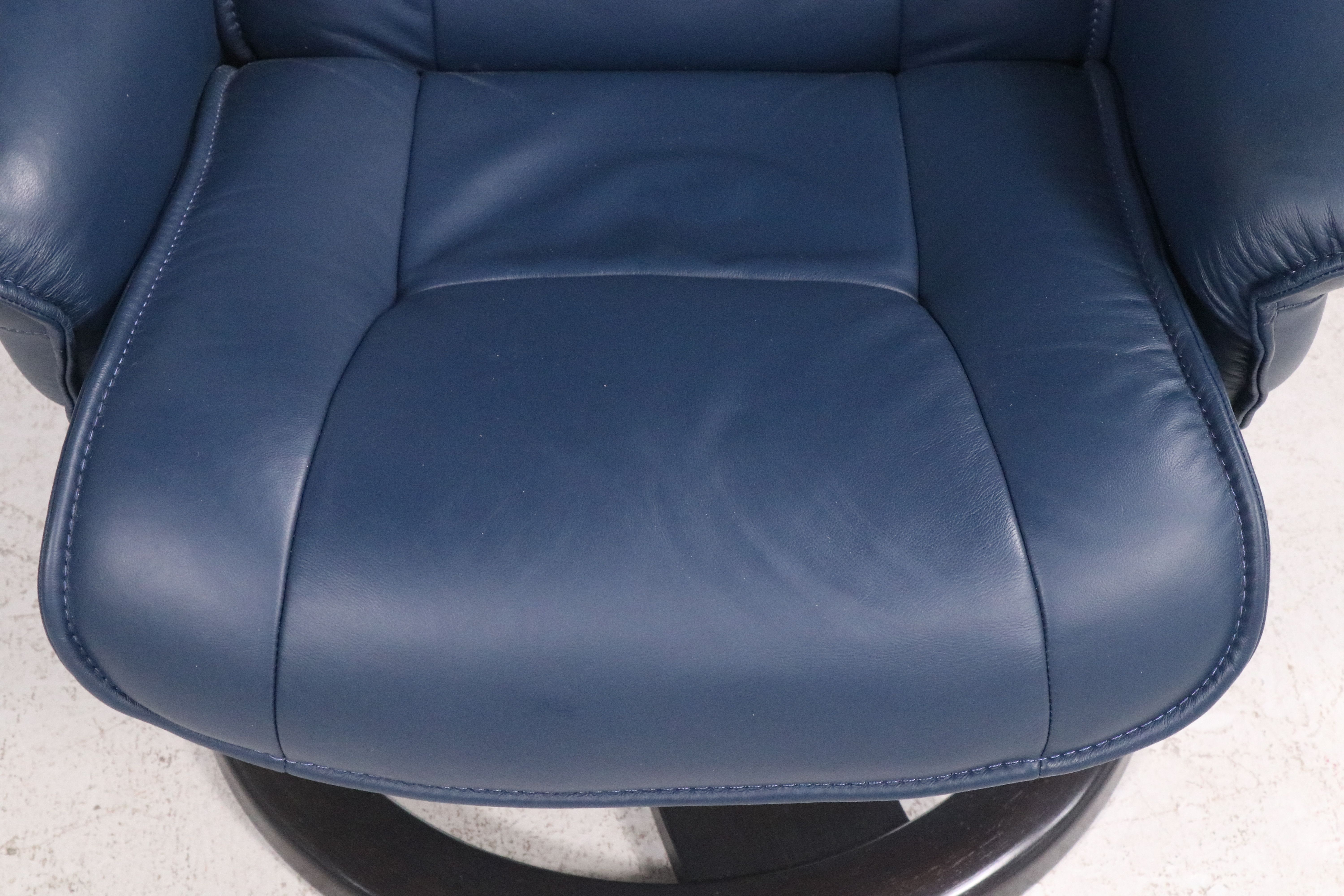 Fjords Scandinavian Modern Style Leather Recliner with Ottoman