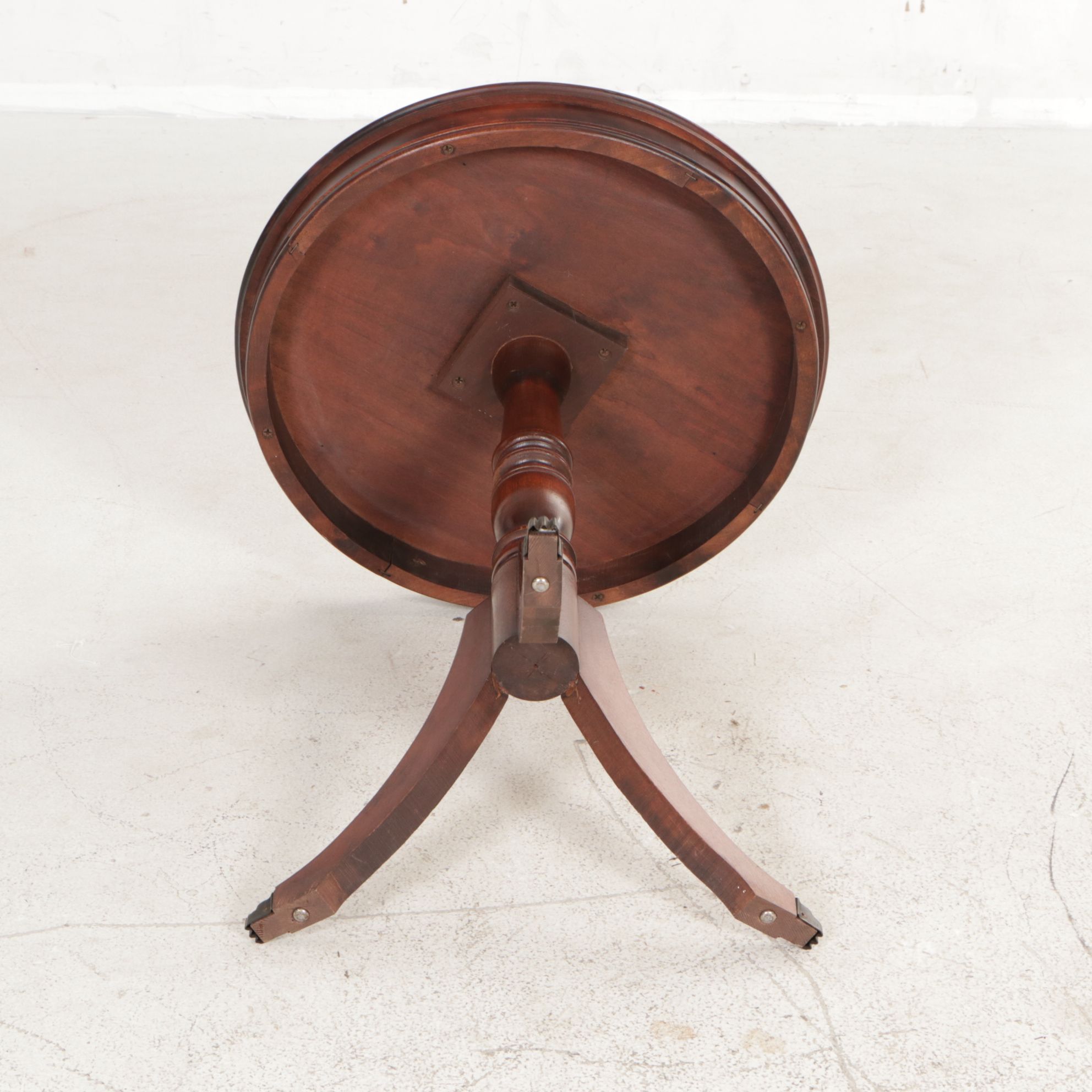 Mahogany Federal Style Drum Table With Three Legs and Metal Claw Feet Overlays