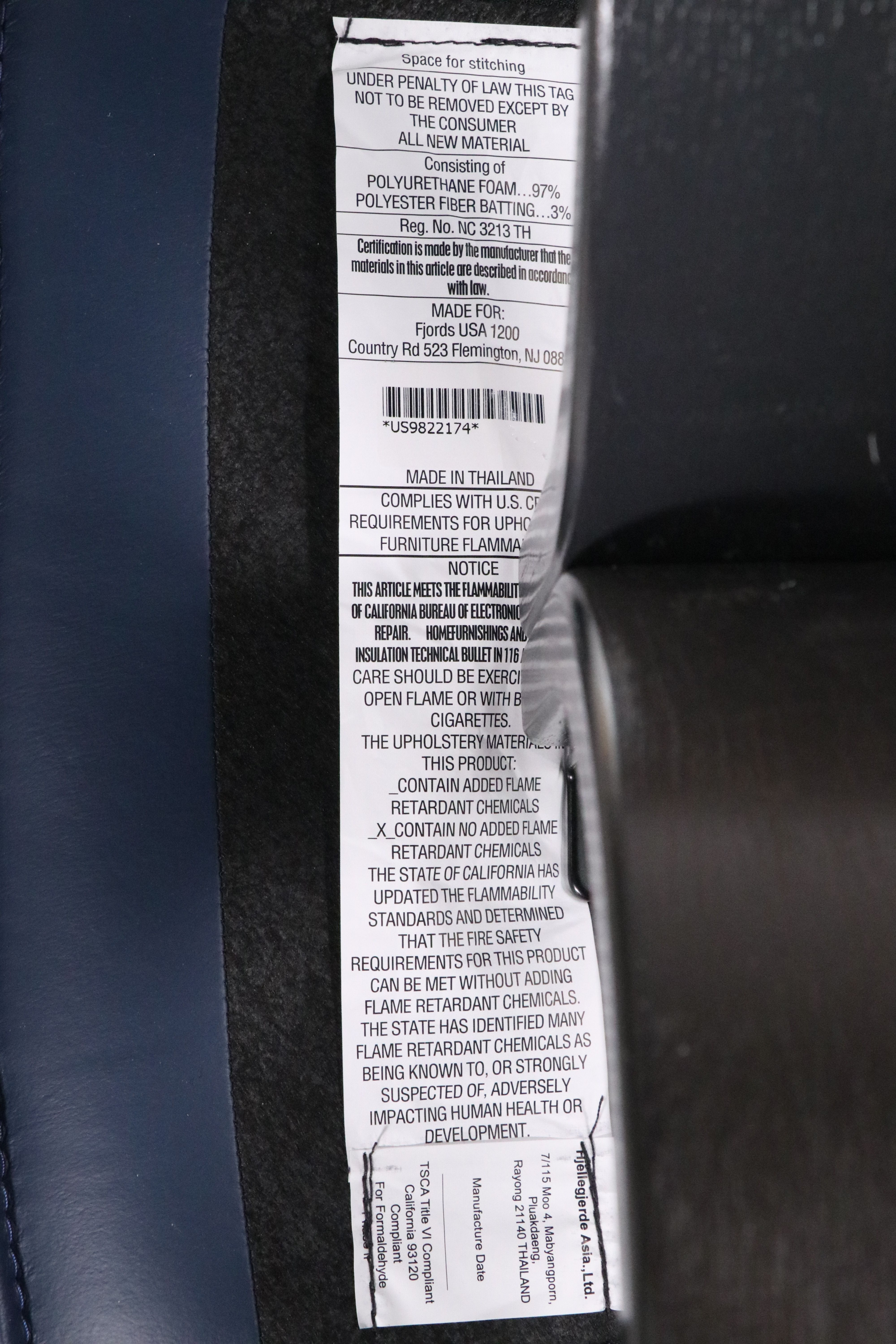 Fjords Scandinavian Modern Style Leather Recliner with Ottoman