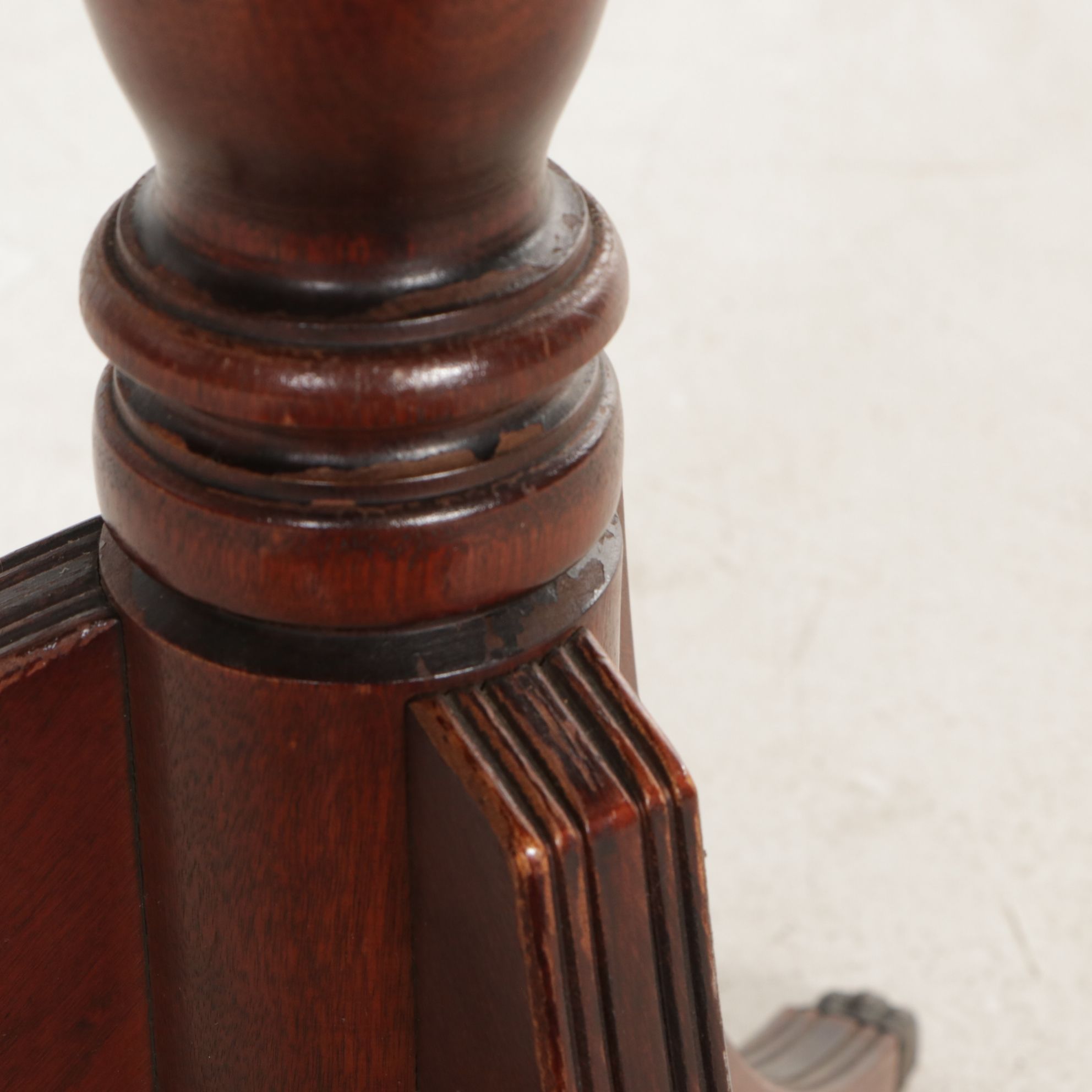 Mahogany Federal Style Drum Table With Three Legs and Metal Claw Feet Overlays