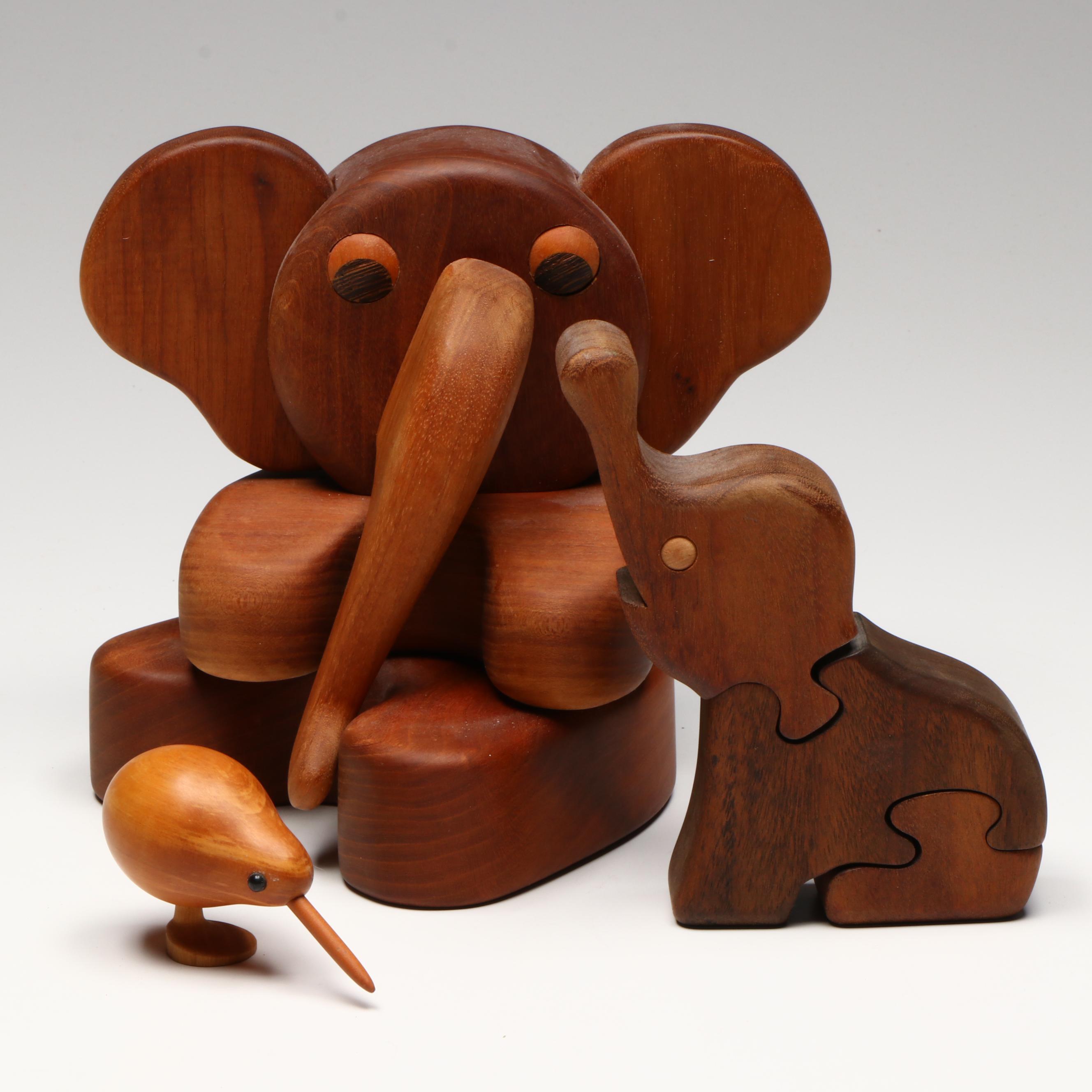 Wooden Stacking Block Elephants and Carved Rimu New Zealander Kiwi Bird Figurine