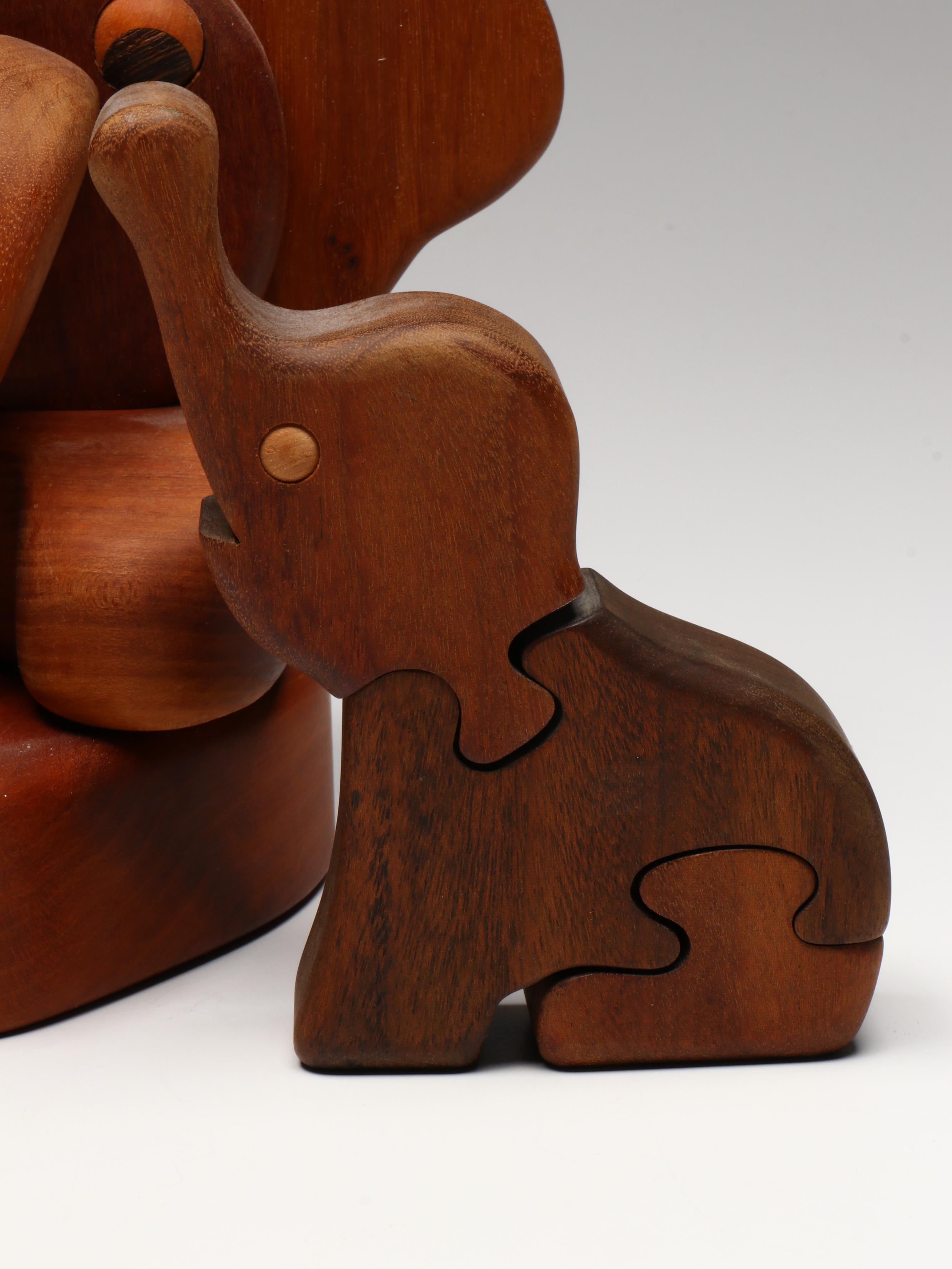 Wooden Stacking Block Elephants and Carved Rimu New Zealander Kiwi Bird Figurine