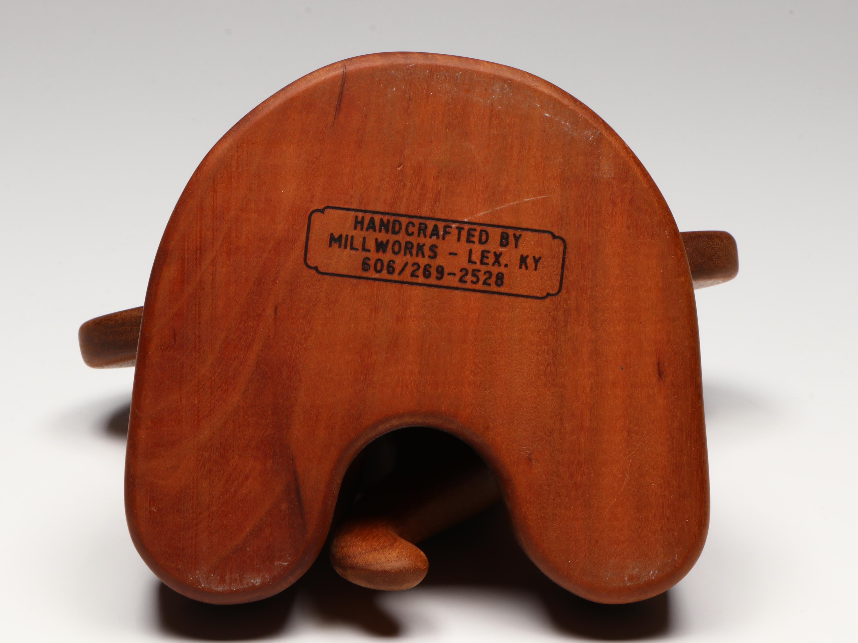 Wooden Stacking Block Elephants and Carved Rimu New Zealander Kiwi Bird Figurine