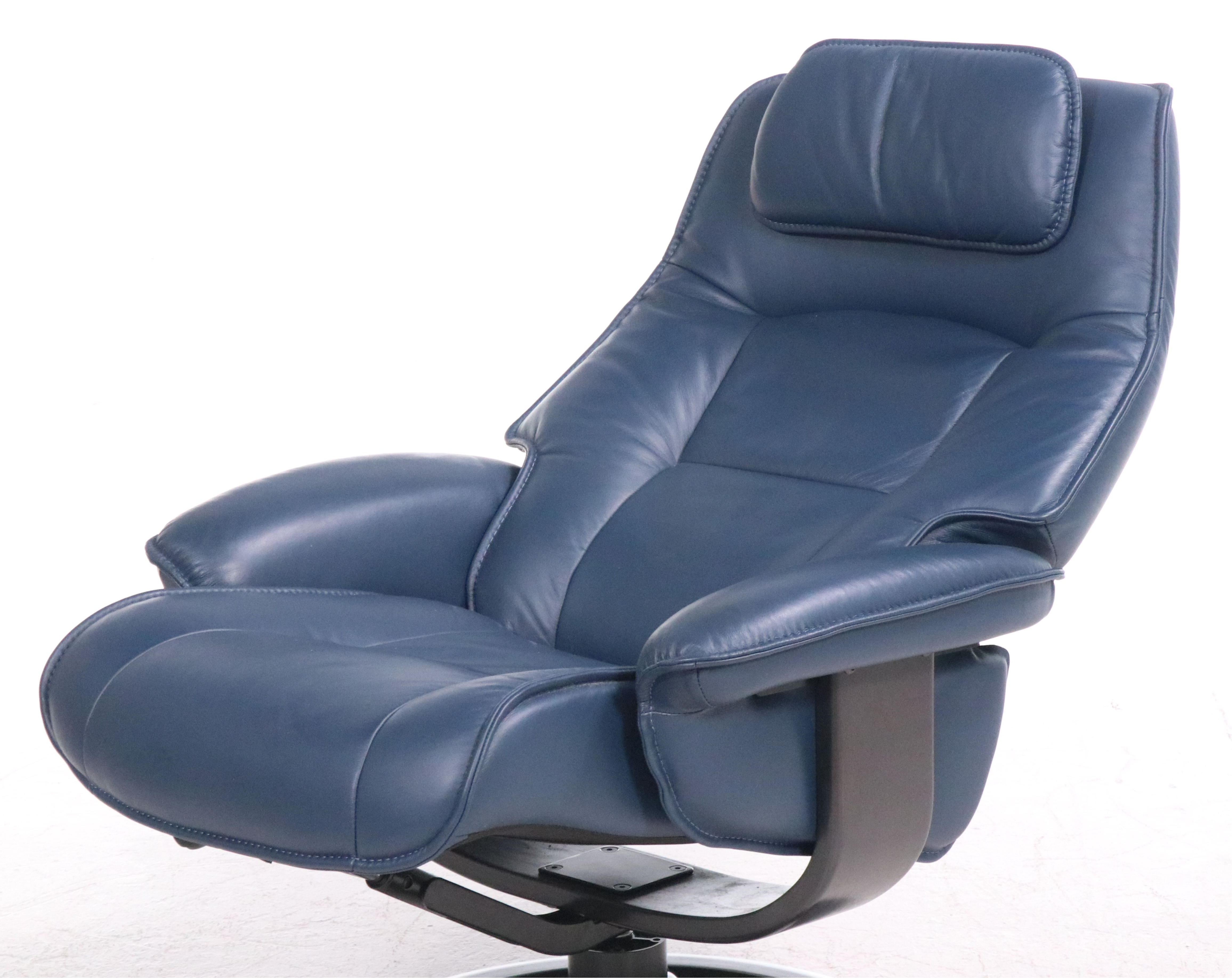 Fjords Scandinavian Modern Style Leather Recliner with Ottoman