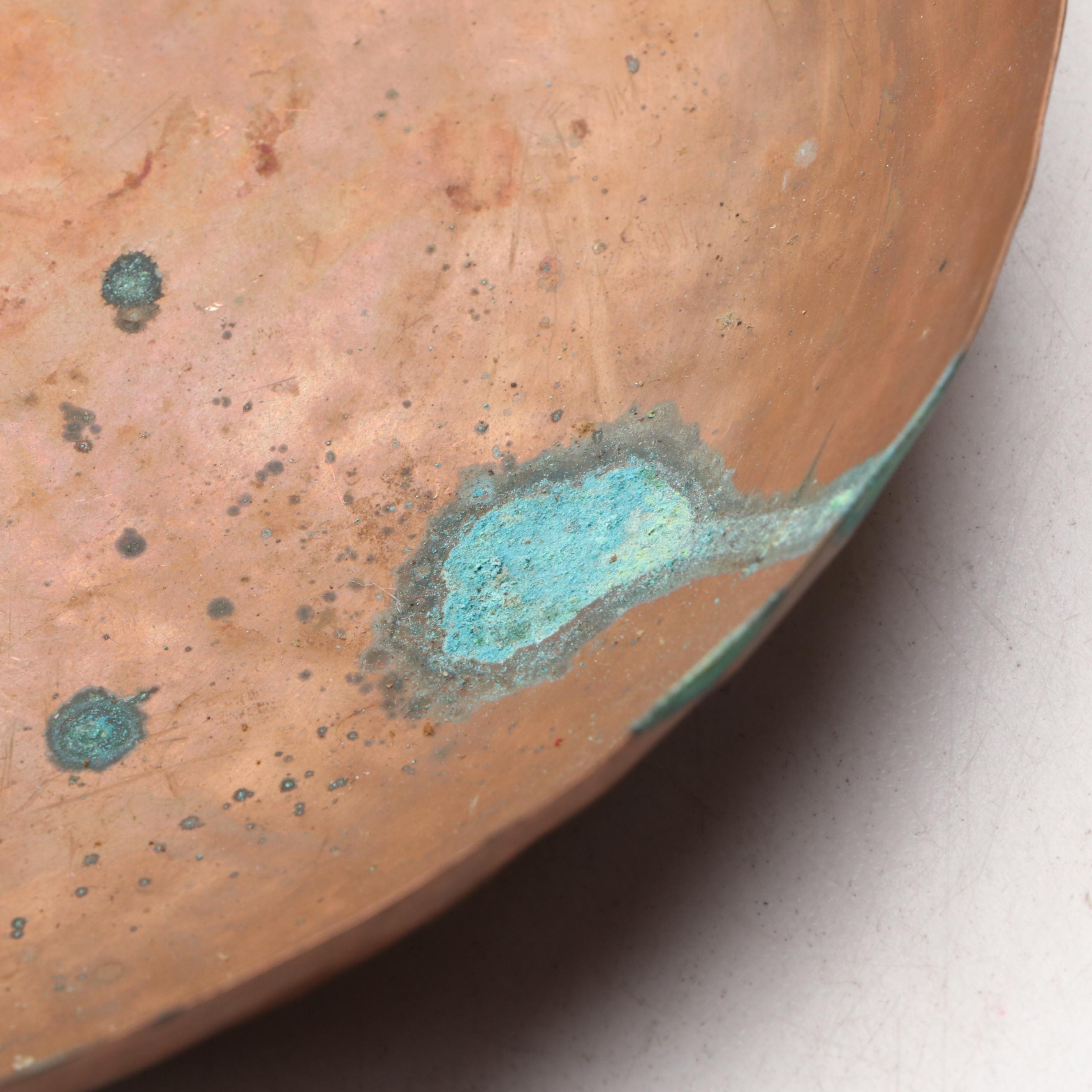 Hanova Enamel Centerpiece Bowl with Collection of Hammered Copper Décor